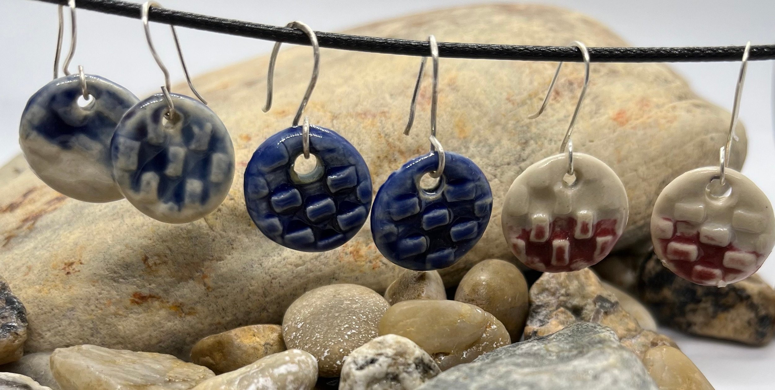 https://i.etsystatic.com/21053962/r/il/75d1e6/5905883733/il_fullxfull.5905883733_910y.jpg