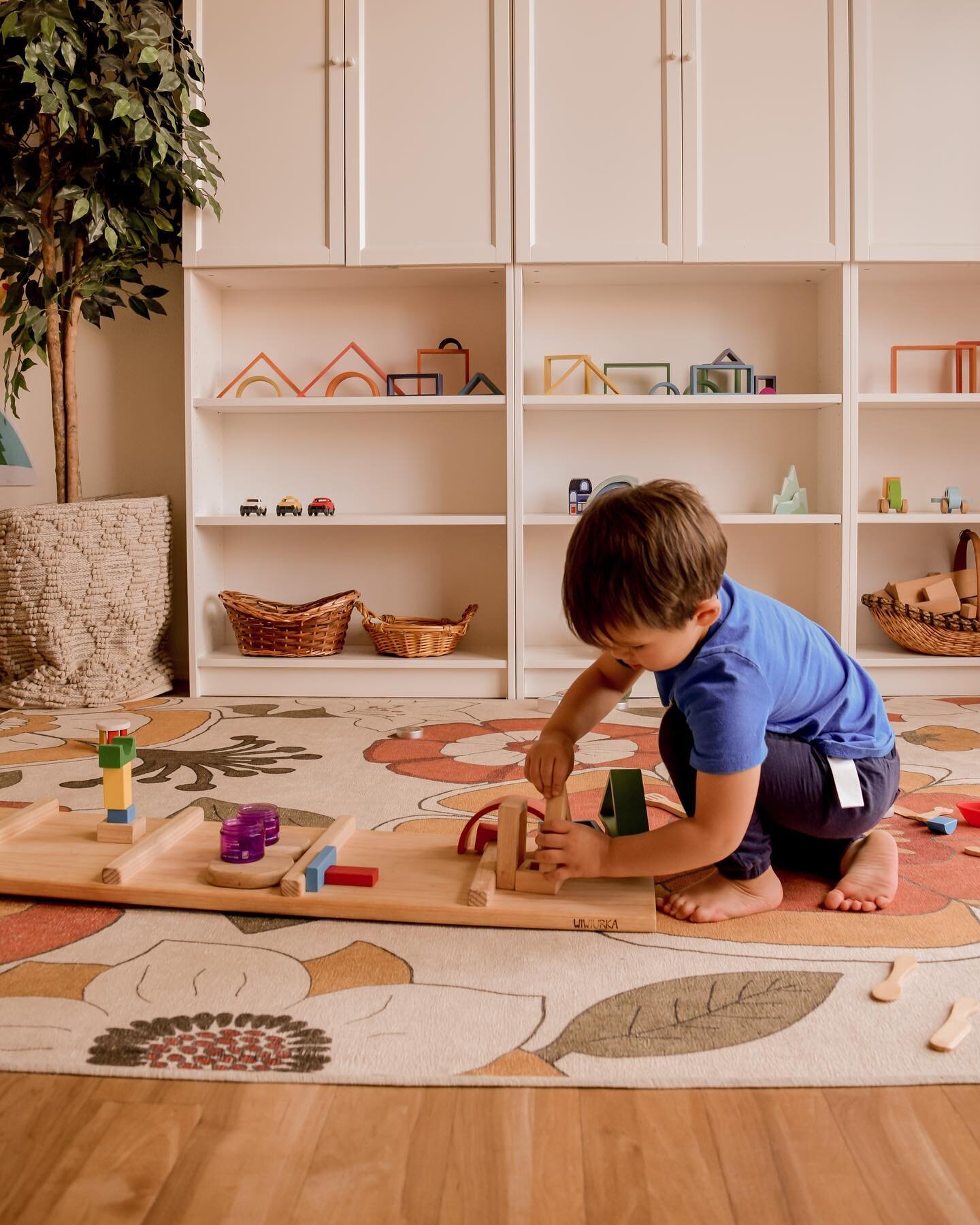 Young children (ages 0-6) need 5-8 hours of unstructured play *per day* for optimal whole child development - including physical, social, emotional, cognitive, executive function, and sensory processing

Independent play isn&rsquo;t for *us* - it&rsq