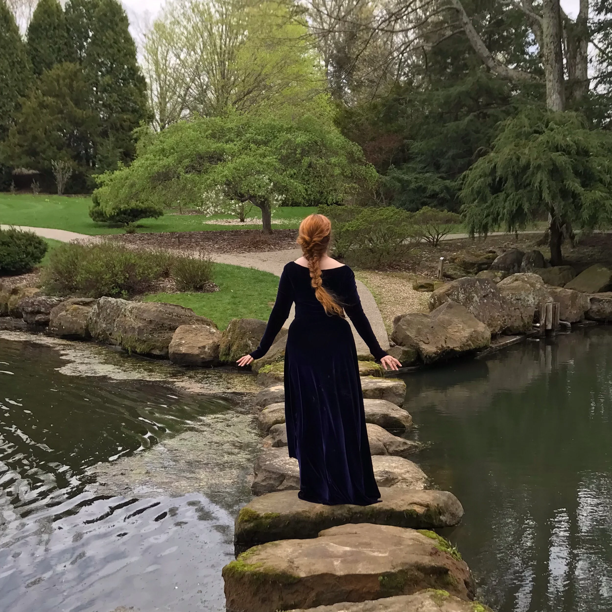 The Dangerous Myth of the Romantic Solitary Influencer