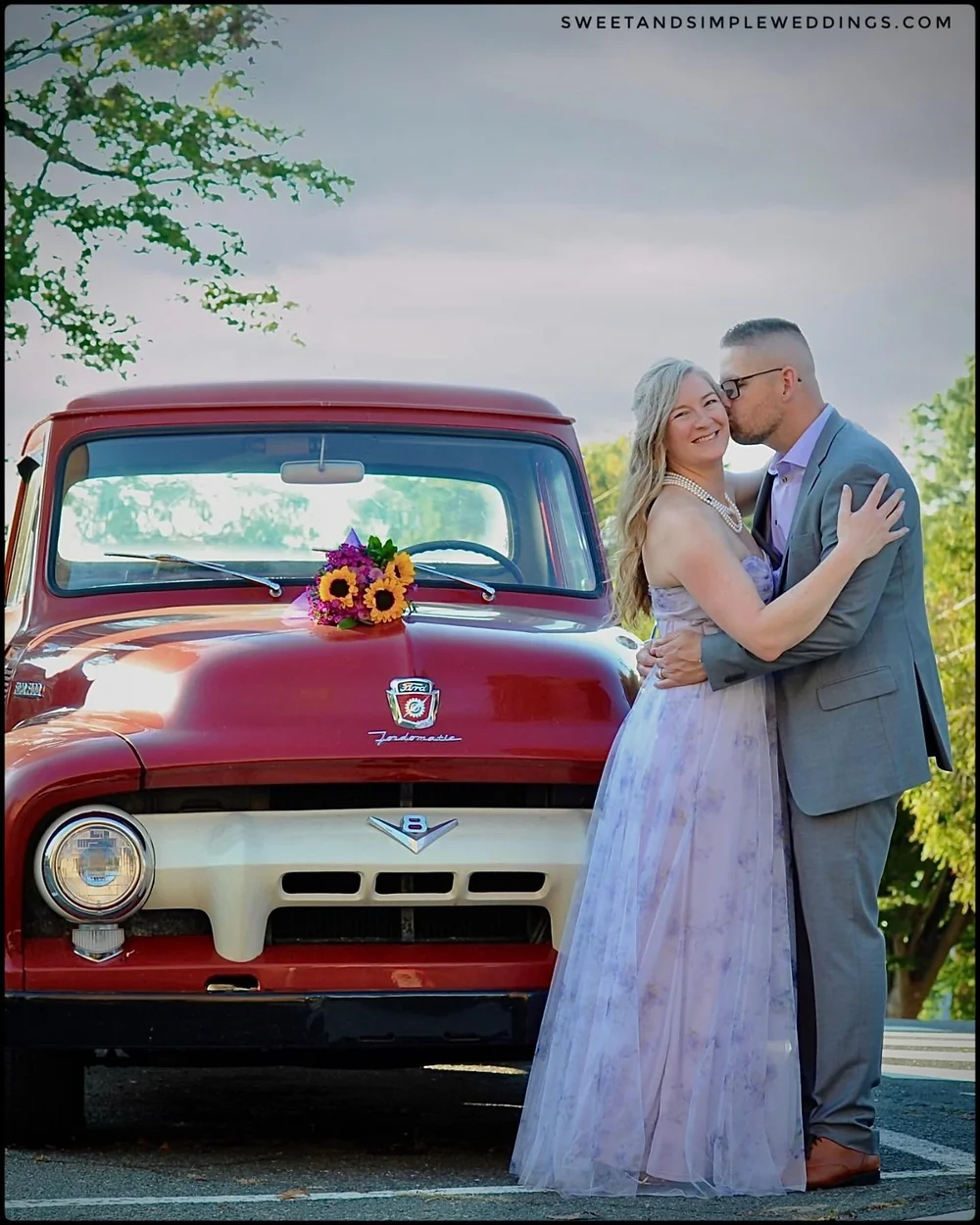 Congratulations to Jamie &amp; Jon on their beautiful lavender wedding this past Friday! This lovely couple came to the #HeartofWarrenton from Richmond and brought family from Syracuse to bring some &ldquo;Happy&rdquo; to their Happy Hour. Cheers to 