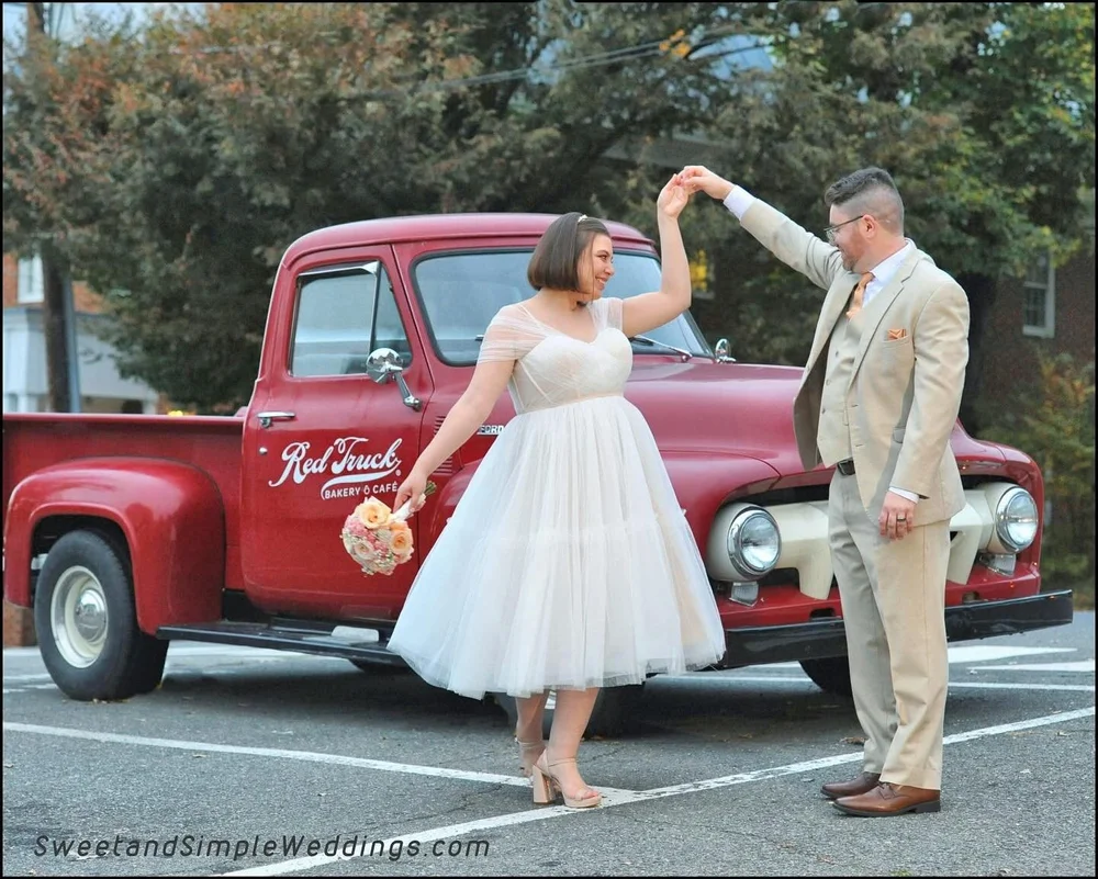 &ldquo;I want to dance the rest of my life with you.&rdquo; Thanks, Red Truck Bakery, for the sweet backdrop to Maria and Kevin&rsquo;s fun photo.  So much joy in a small intimate wedding with SweetandSimpleWeddings.com ❤

#virginiaisforlovers #lovew
