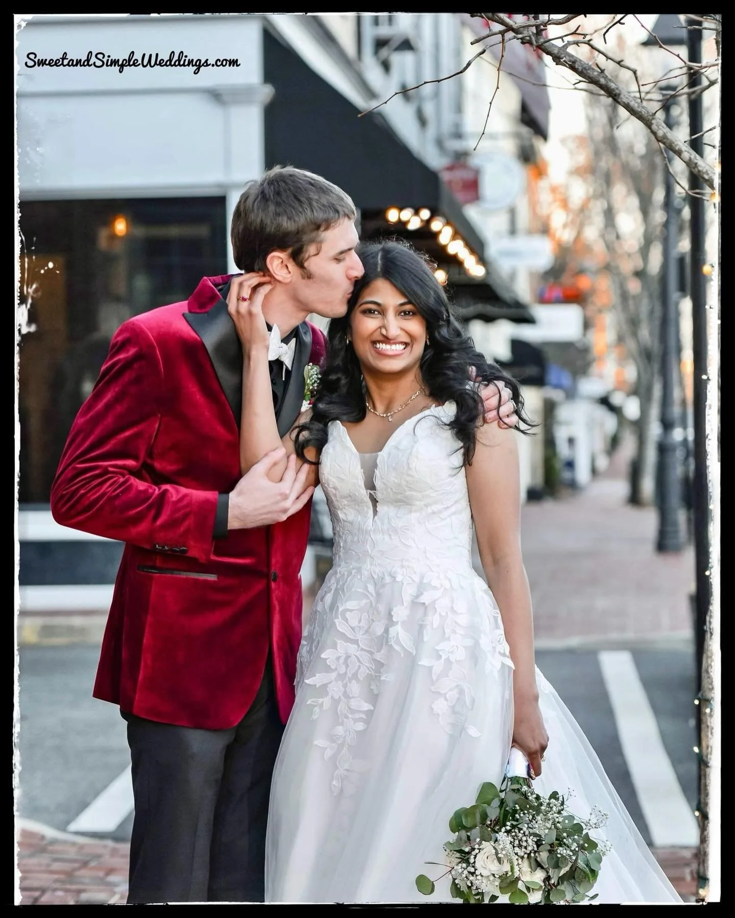 Getting engaged for Valentine&rsquo;s Day? &hearts;️💍

We&rsquo;re ready to help make the next chapter of your journey the best it can be: beautiful, personal, intimate, memorable, and picture-perfect, all without the stress and expense of a large w