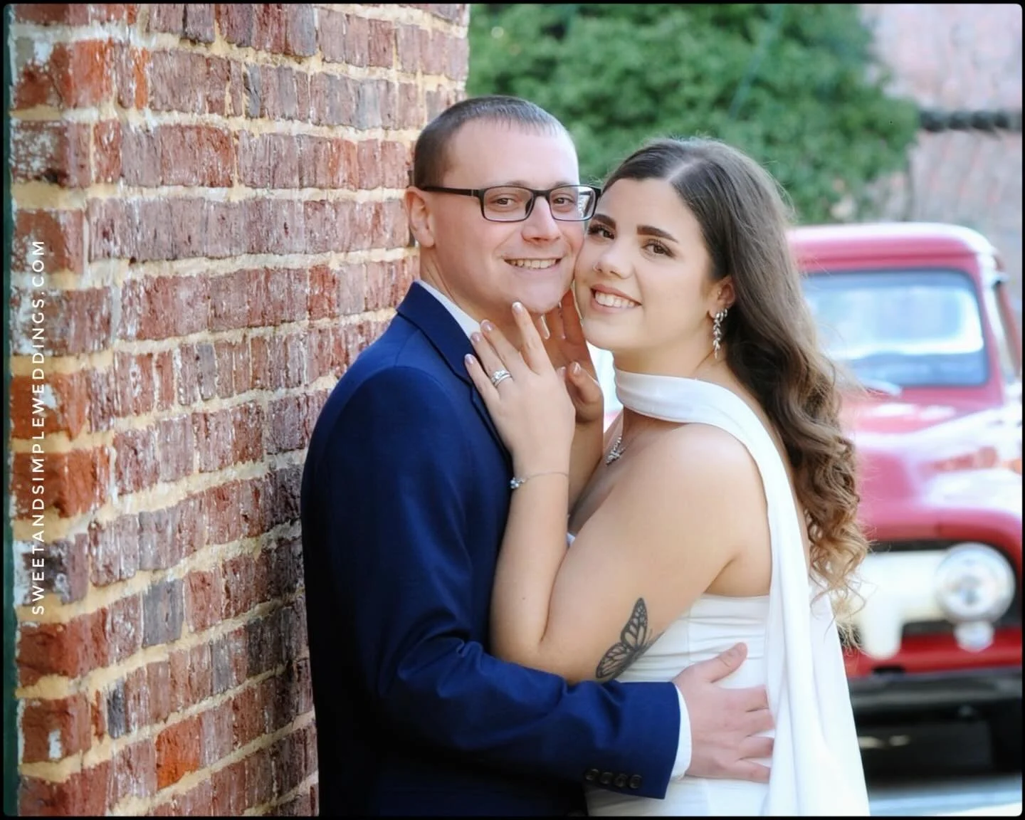 A beautiful, joyful day in the #HeartofWarrenton greeted this lovely couple as they said &ldquo;I Do&rdquo; with a sweet &amp; intimate ceremony, surrounded by the love and warmth of a great family.

Their celebration continued at @castironcrafthouse