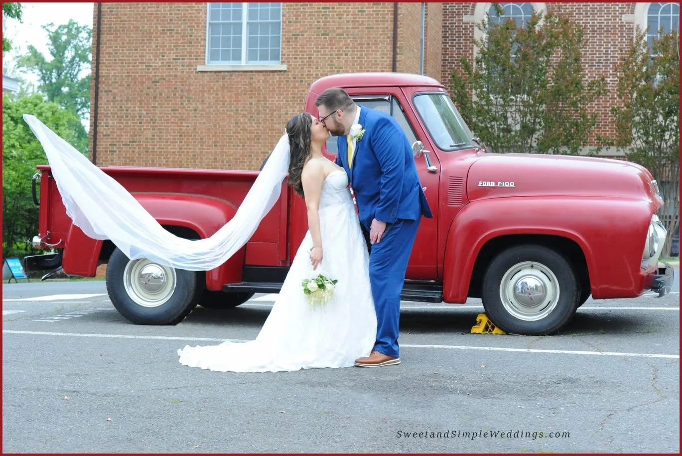 April Showers couldn&rsquo;t stop Jennifer &amp; Michael from celebrating in the #HeartofWarrenton.

With only a day&rsquo;s notice, their Enchanting Courtyard Wedding began three hours early, with the rain finally catching up for some memorable phot
