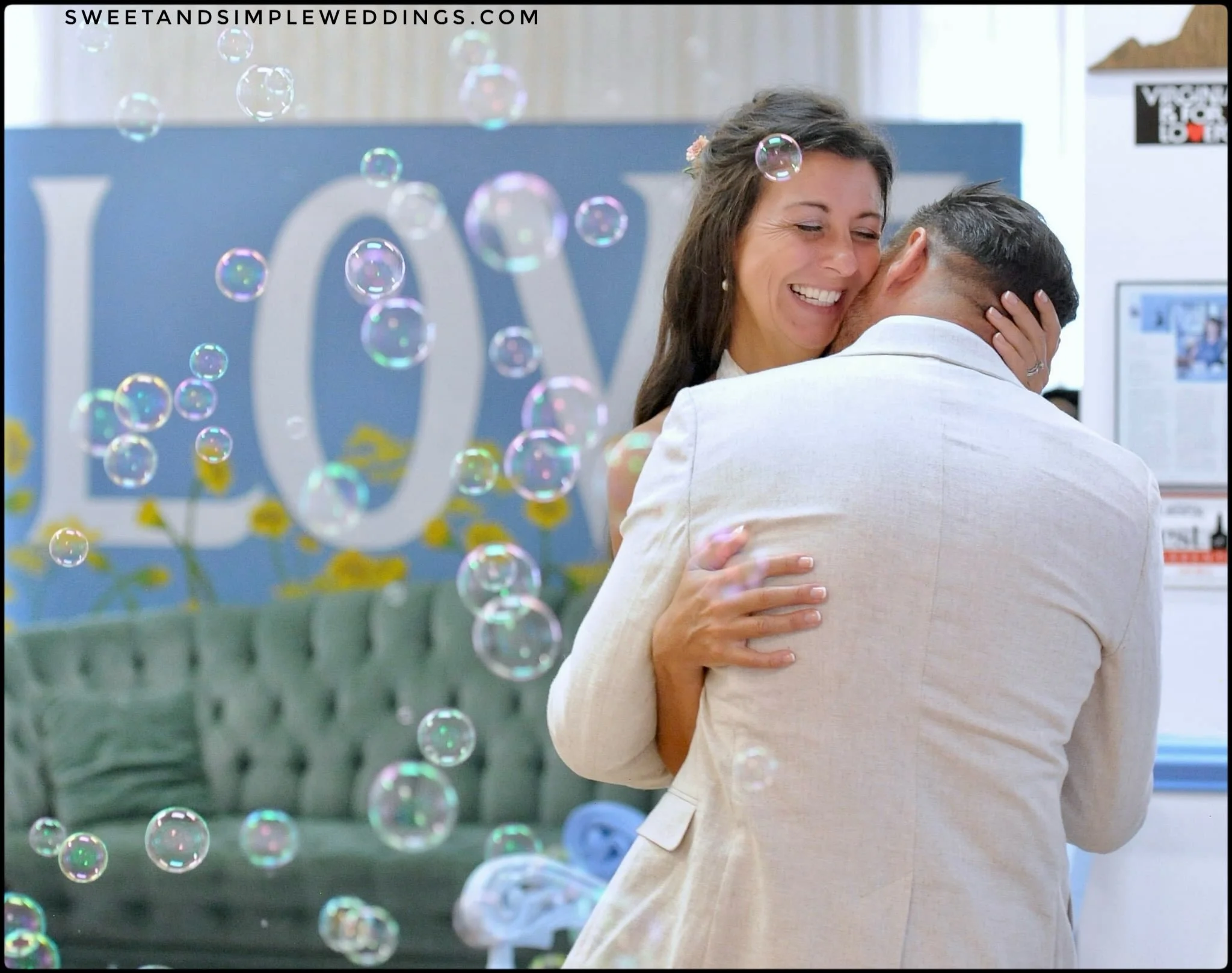 Stacy &amp; Joe were all smiles as they celebrated a lifetime of love and friendship, highlighting their road trip from Ohio with a sweet and romantic elopement in the #HeartofWarrenton. 

Congratulations! ❤️😎🥳🥂

#virginiaisforlovers
#sweetandsimp
