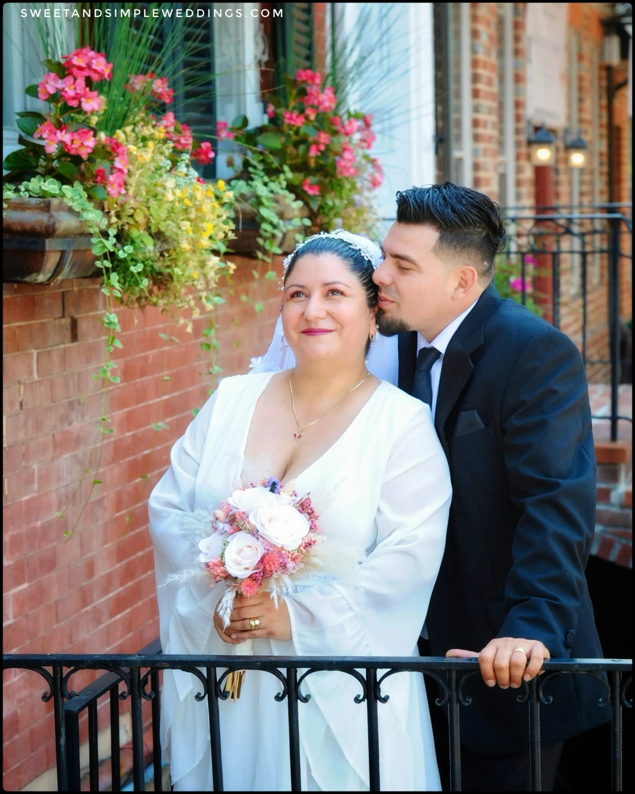 The #HeartofWarrenton is a romantic haven where every day is perfect for a Sweet &amp; Simple Wedding, even more perfect on a beautiful summer day with flowers in bloom.

Congratulations to Claudia &amp; Lucas! ❤️😎🥳

#virginiaisforlovers
#sweetands