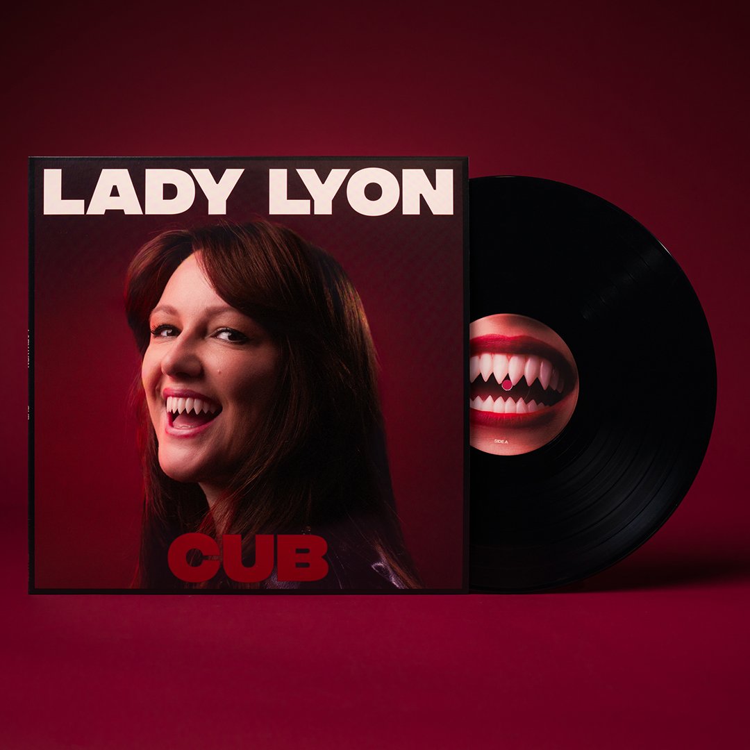 LL_Cub-Vinyl-Carousel-7.jpg