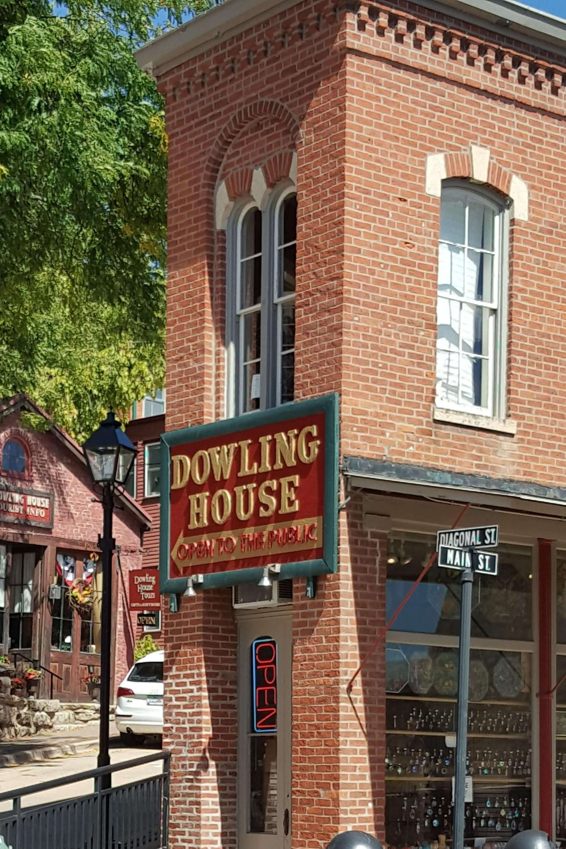 Eat, Stay, Do A Visitor's Guide to Galena IL