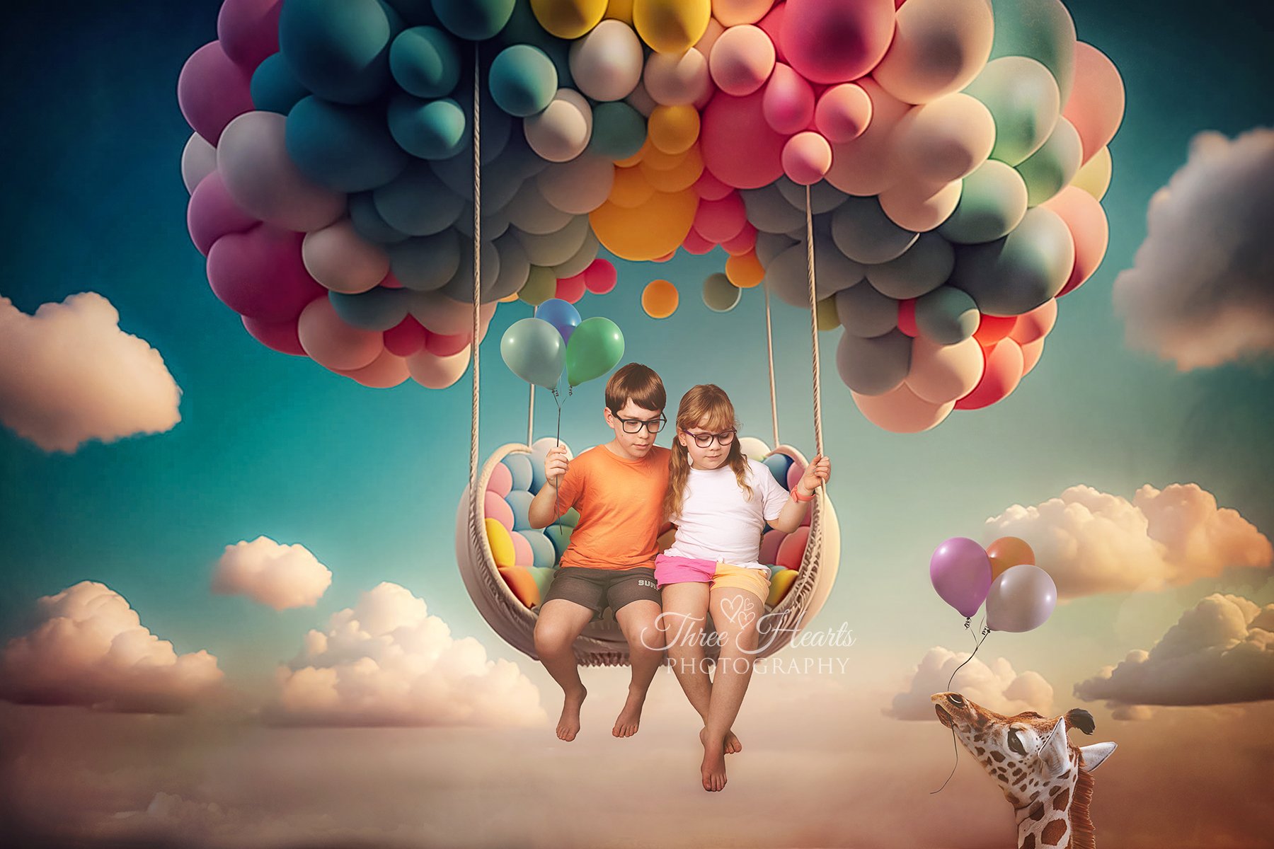 Balloon Couch Swing-Linc and Eb-FYMT RW.jpg