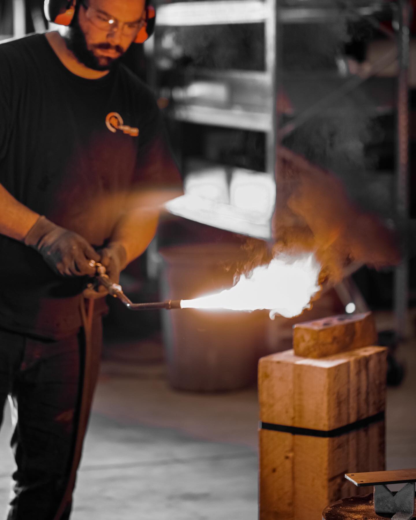 Did you know? 

In order to make our parts malleable for forming, we use a torch to heat things up! 

.
.
.
.
.
.
.
.
.
.
#weldingsparks 
#ruralalberta 
#welding 
#calgaryalberta 
#grandprairie 
#lloydminster 
#edmontonalberta 
#yycliving 
#metaldesi