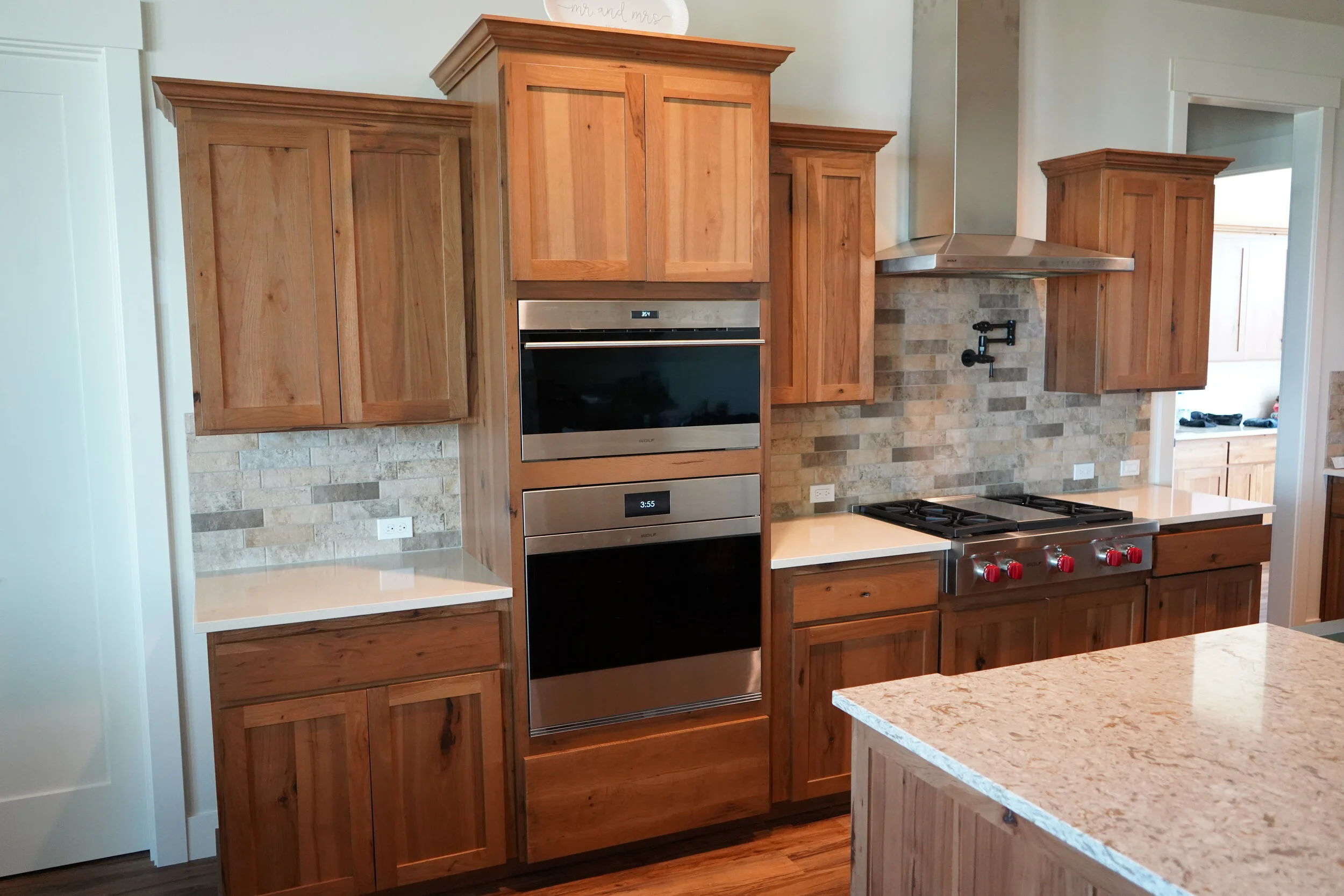 Knotty Hickory Custom - Puyallup Home 