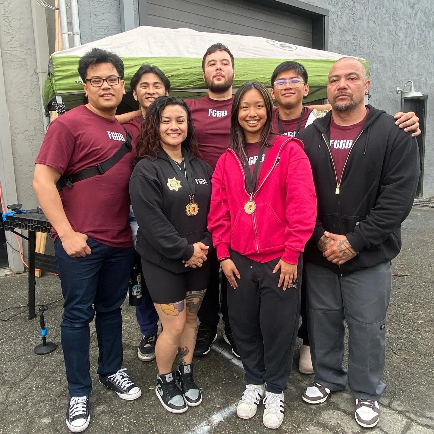 - What does it mean when you have 10 players in the team but only 1 gets noticed (1 superstar)? That means you have a GIFTED athlete&hellip;.
- What does it mean when you have 10 players and all 10 gets noticed (10 superstars)? It&rsquo;s called EFFO