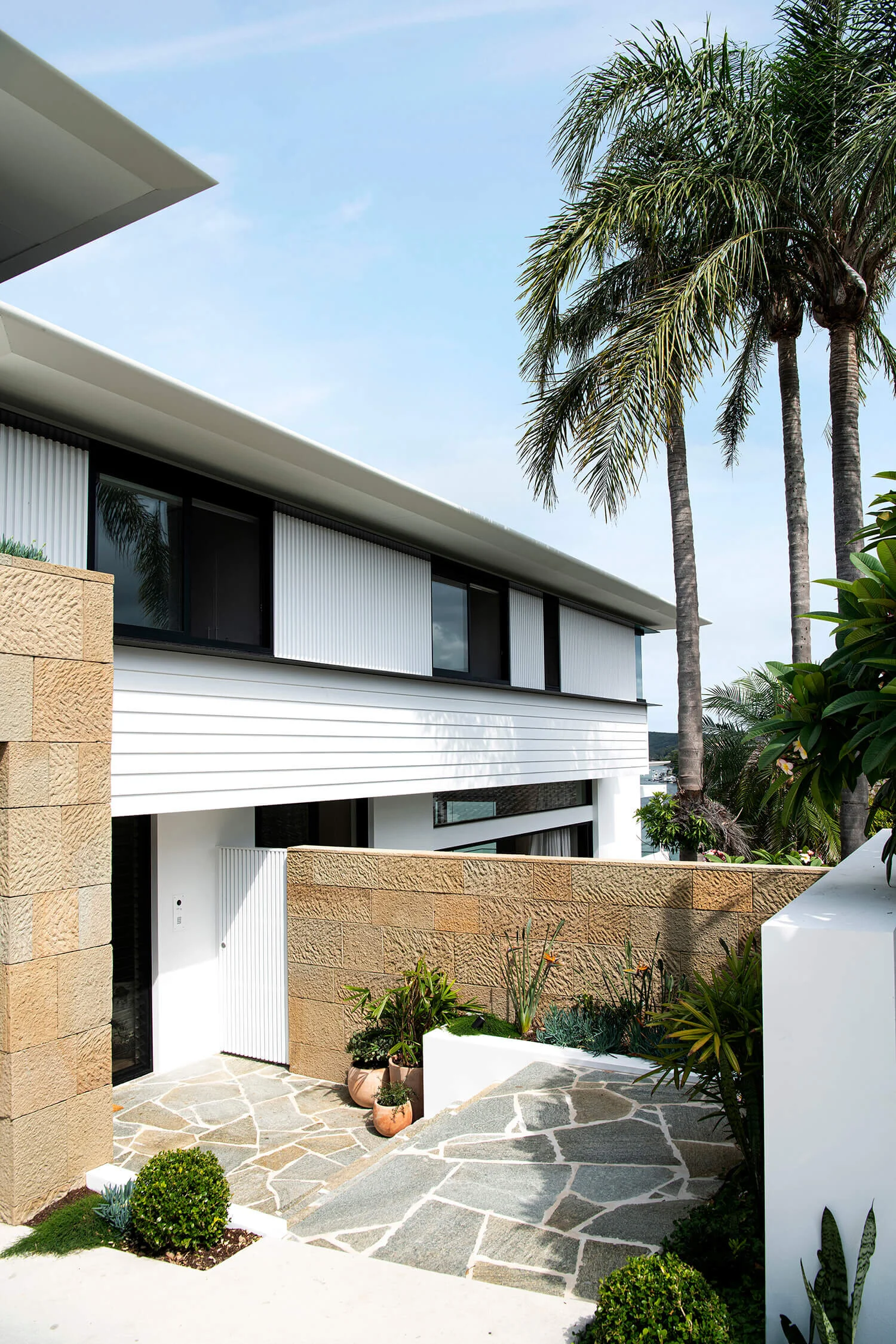 Studio aem - Waterfront Family Home Interior Design Burraneer Bay