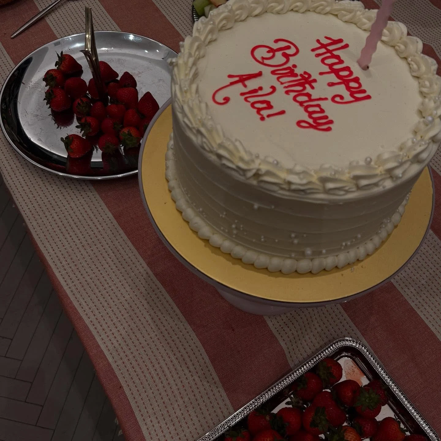 The sweetest start to September 🍓🍰❤️