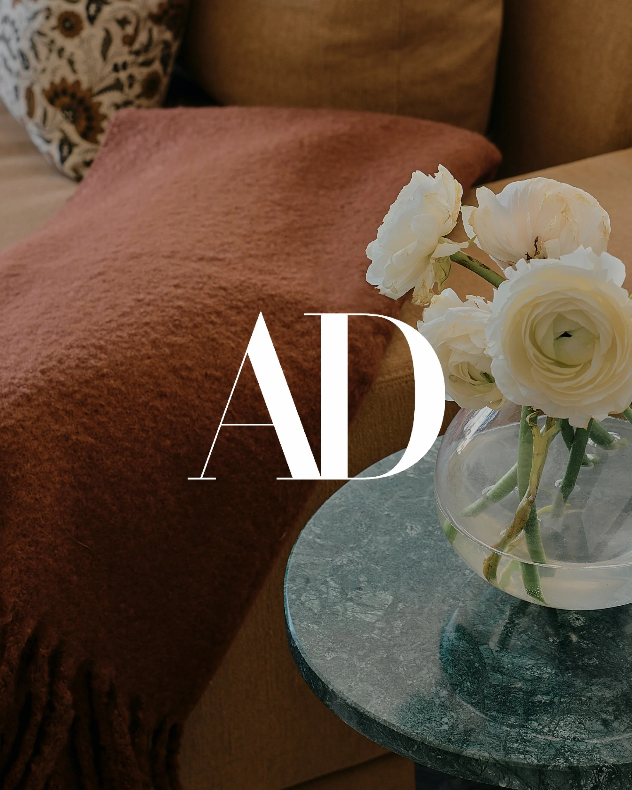 Thank you for the feature, @archdigest, @morozy, and Maria Sabella! Loved talking all things fashion and fringe for Fall 🍂