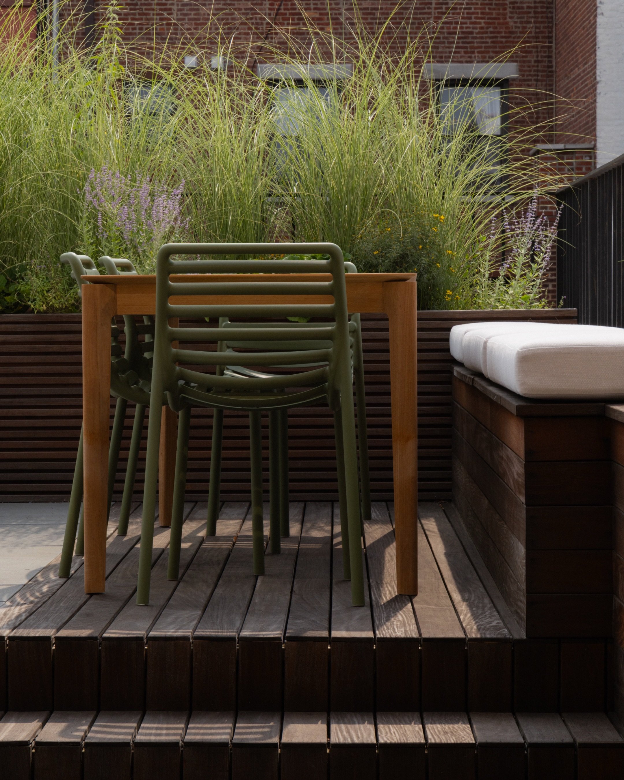 Last days of summer at our Garden Place Townhouse project ☀️