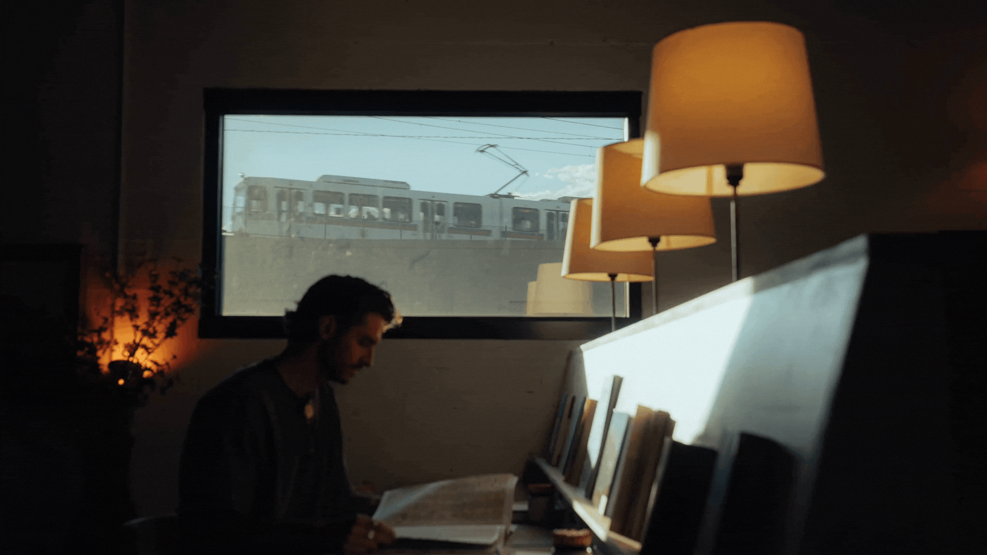 Train-Gif.gif