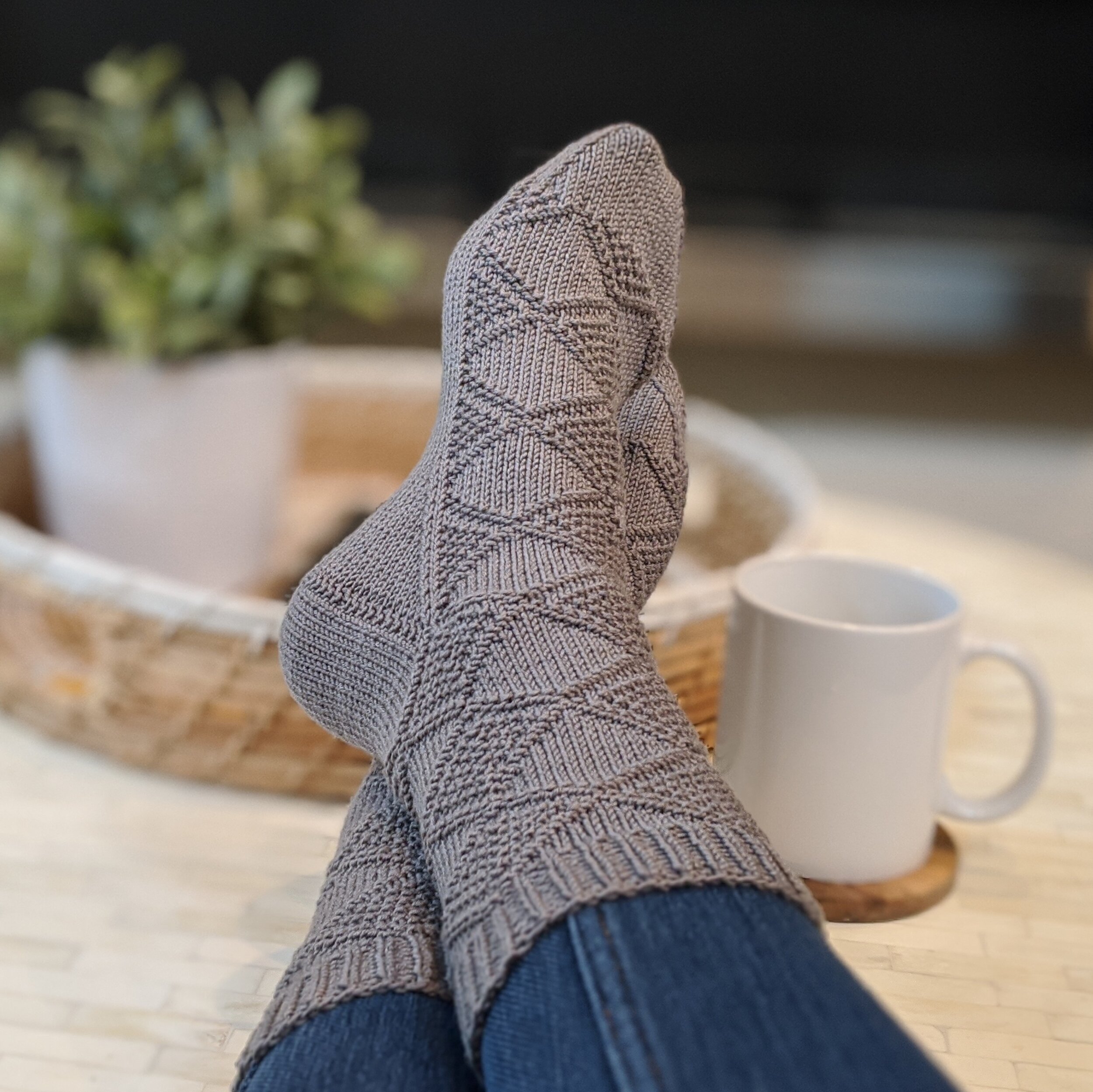 Free Almost Argyle Sock Pattern — Knit Paint Sew