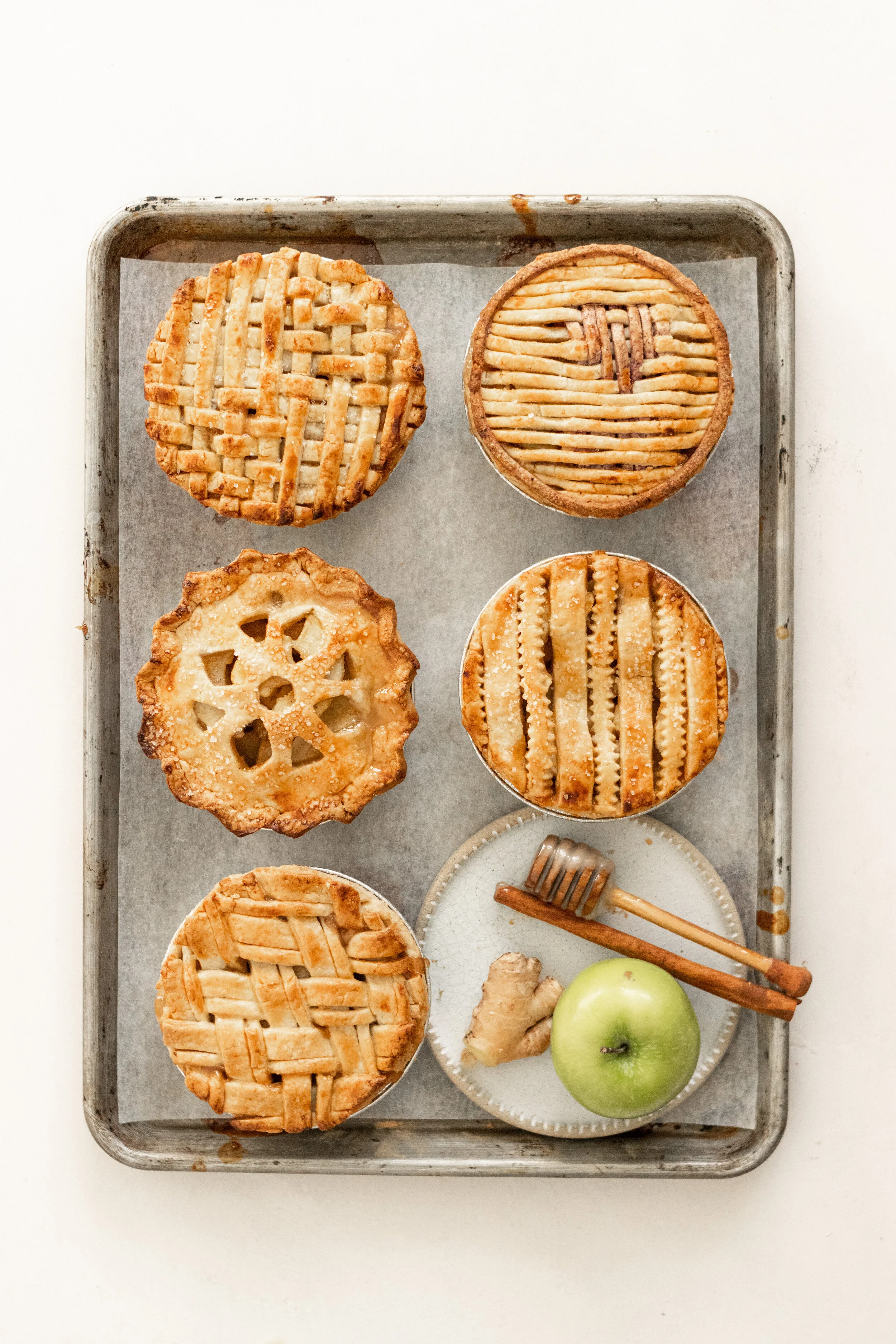 HONEY GINGER APPLE PIE