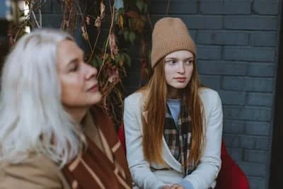 mother daughter disconnected