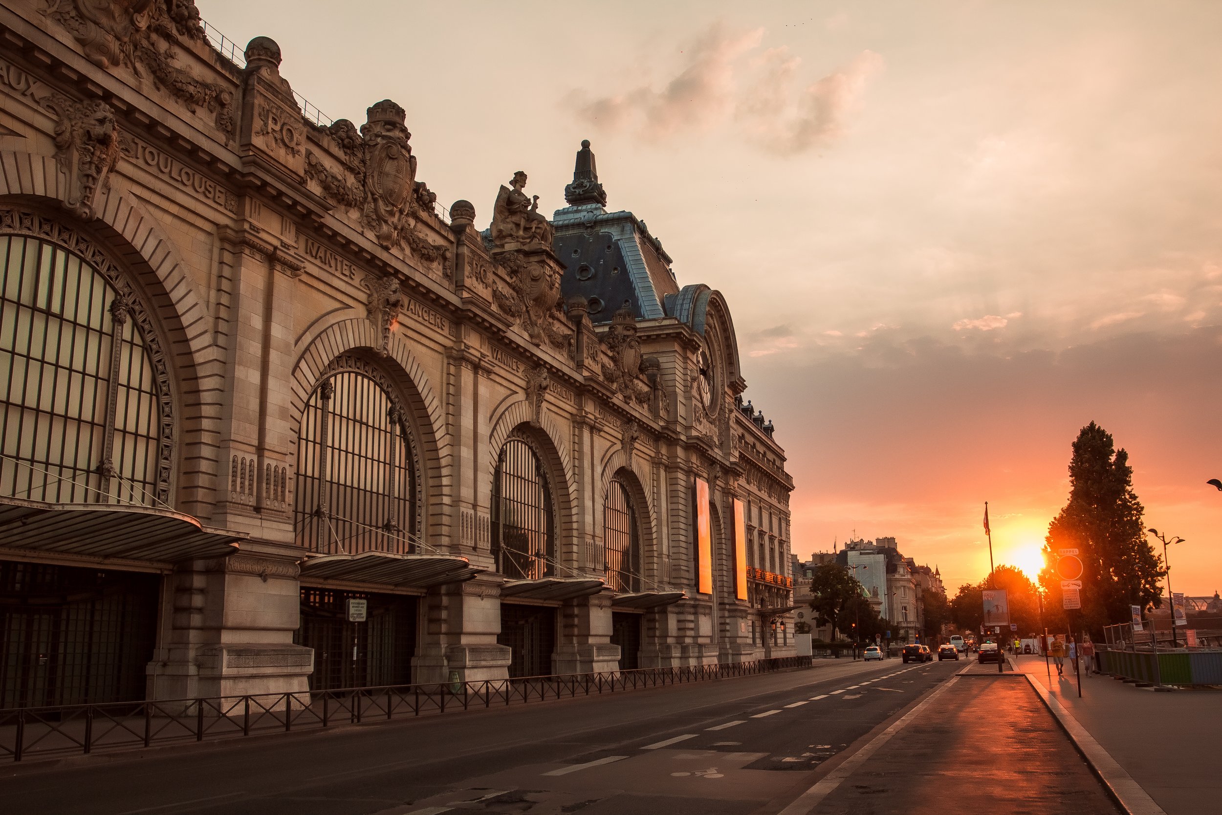 Musée d'Orsay sunset.jpeg