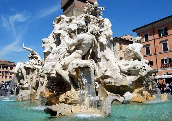 Fontana dei Quattro Fiumi.jpg