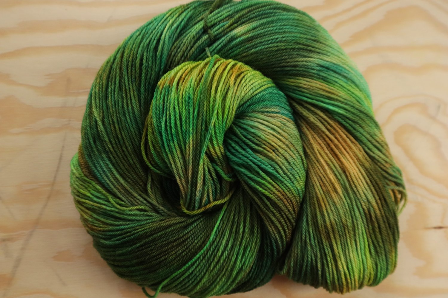 Dyepot Weekly #361 - Dyeing Pastel Tonal Yarn - Layering Color Slowly for  Good Coverage 