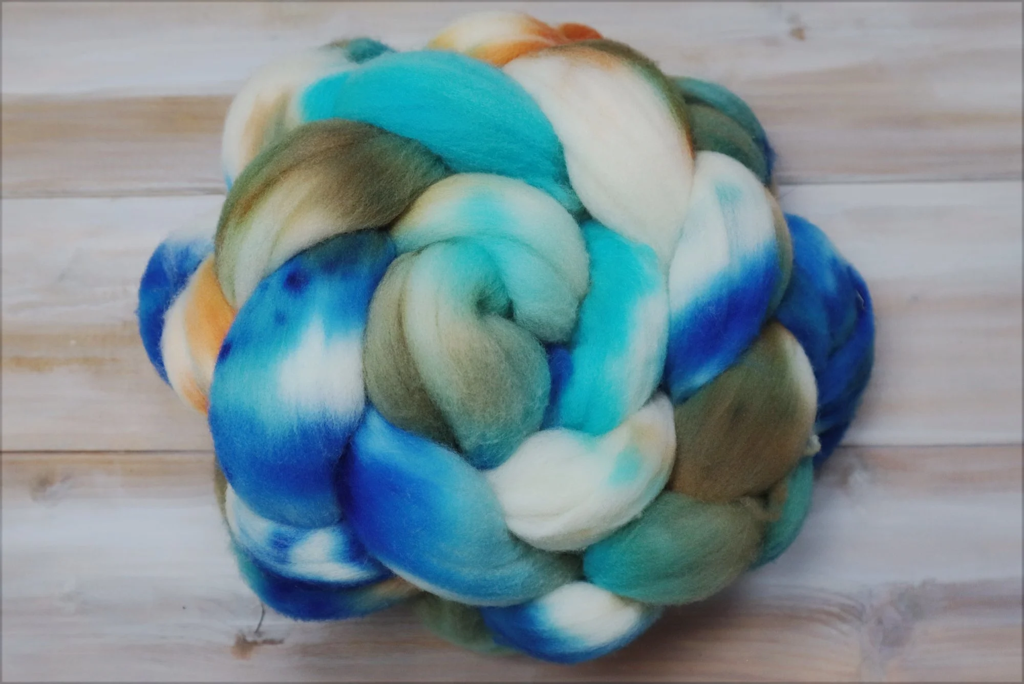 Handdyed Rambouillet Wool Combed Top 100g 3.5oz OOAK - Lakonia