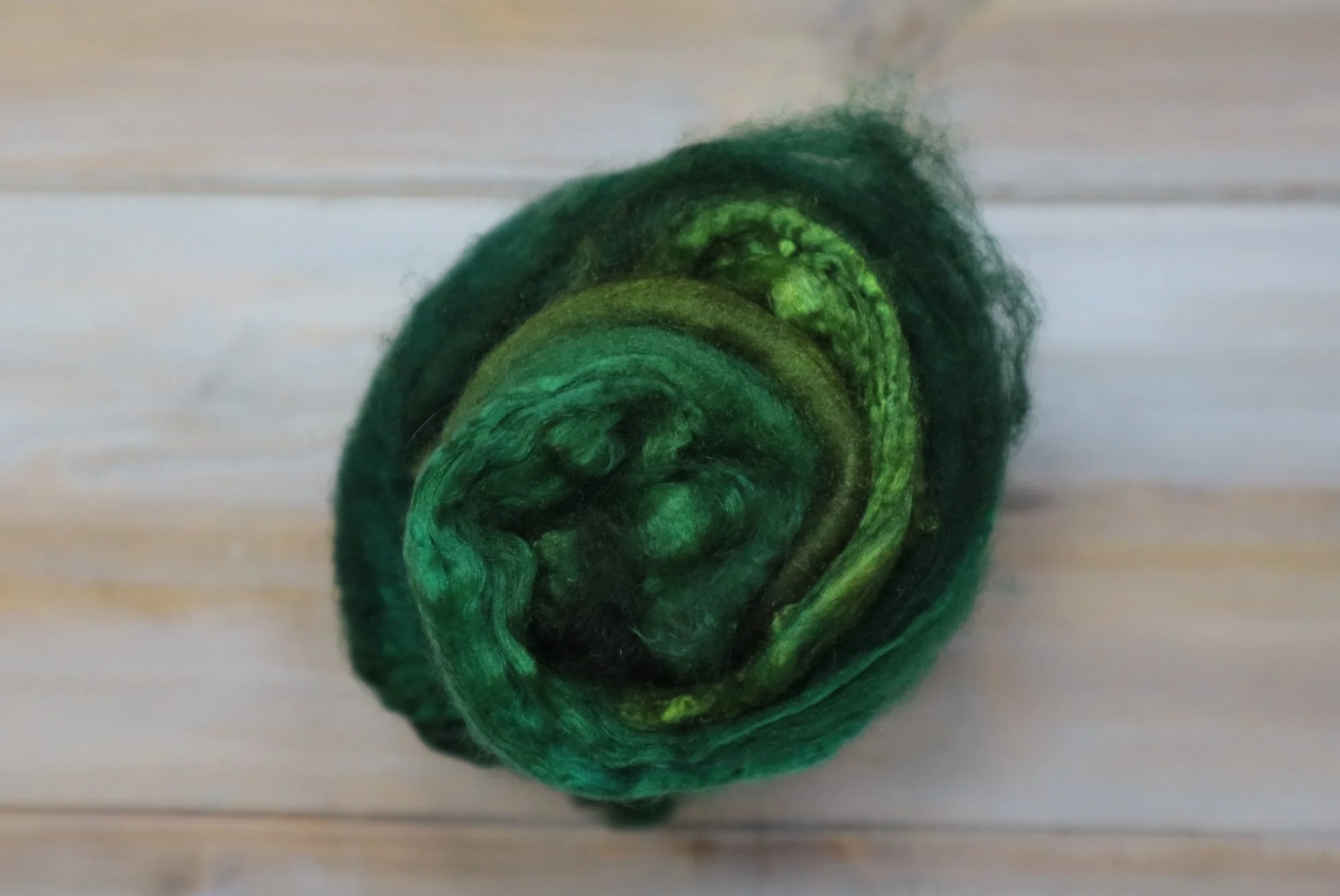 Mulberry Silk Hankies 12.6g 0.4oz - Emerald