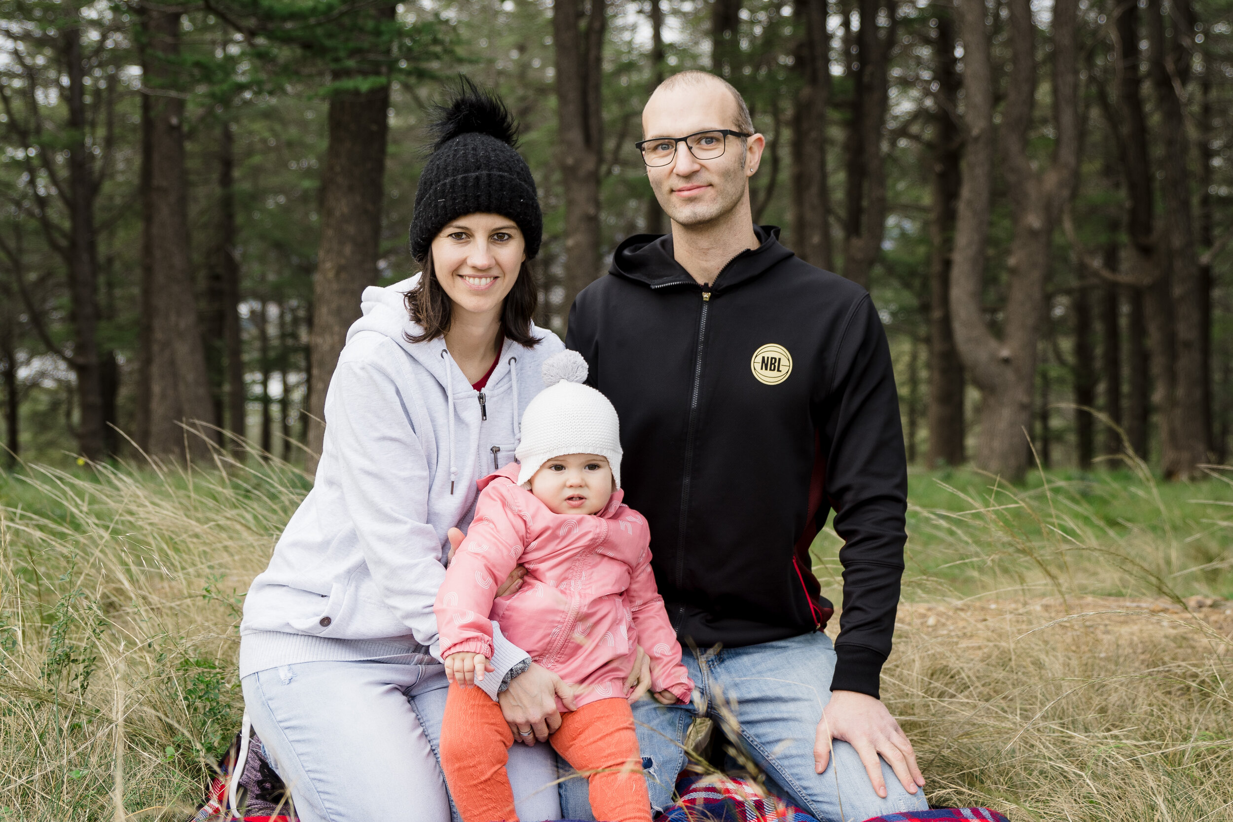 Canberra Family photography: AJ Nitz Images - Family pose together