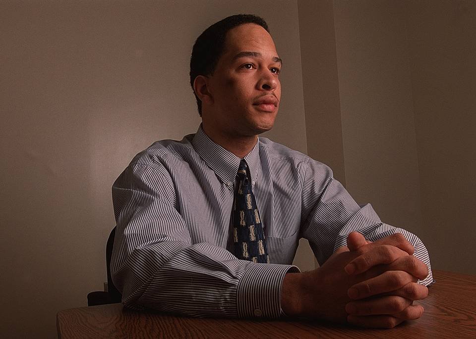 Rae Carruth awaiting trial.jpg