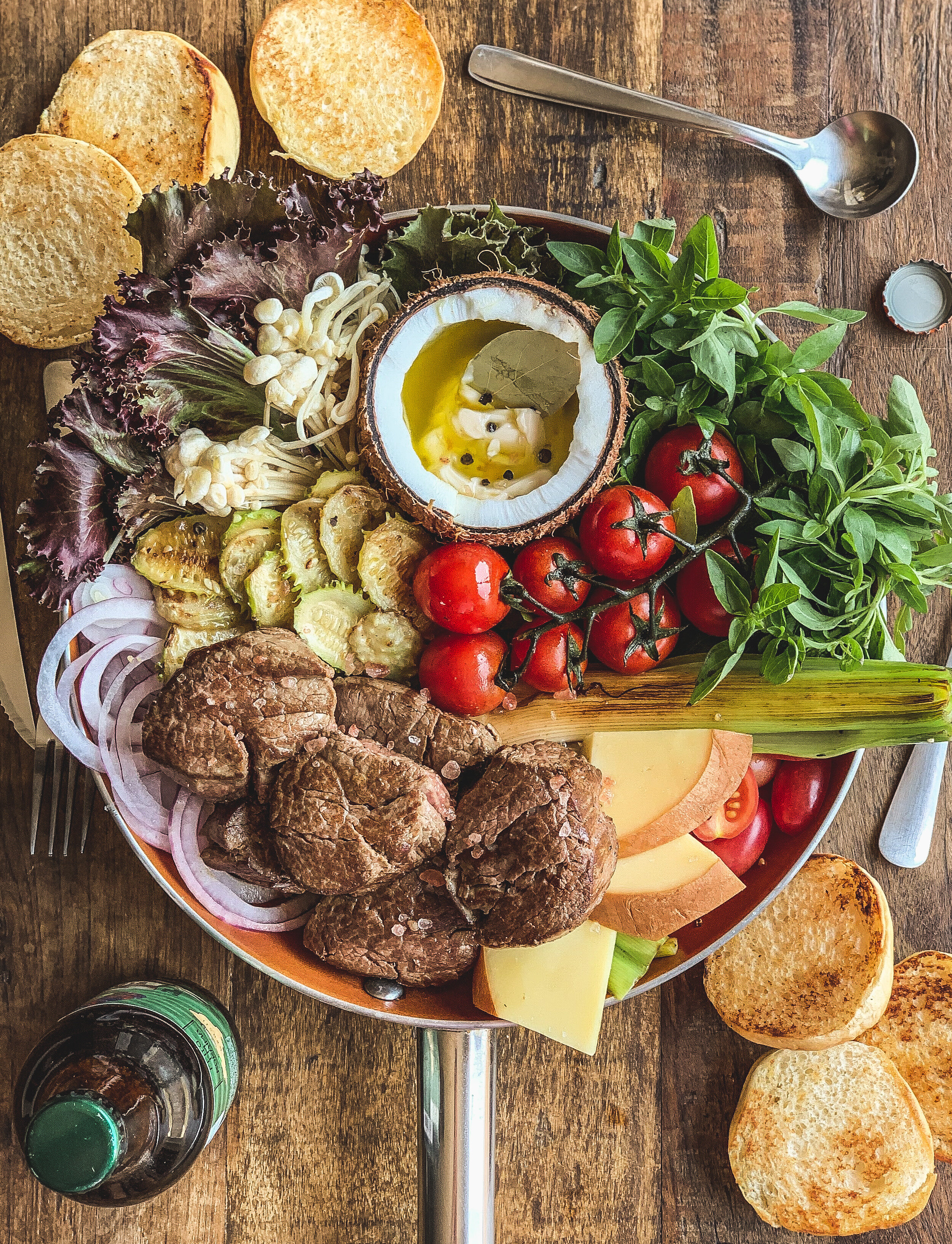 Filé Mingon, pão e maxixe grelhado!