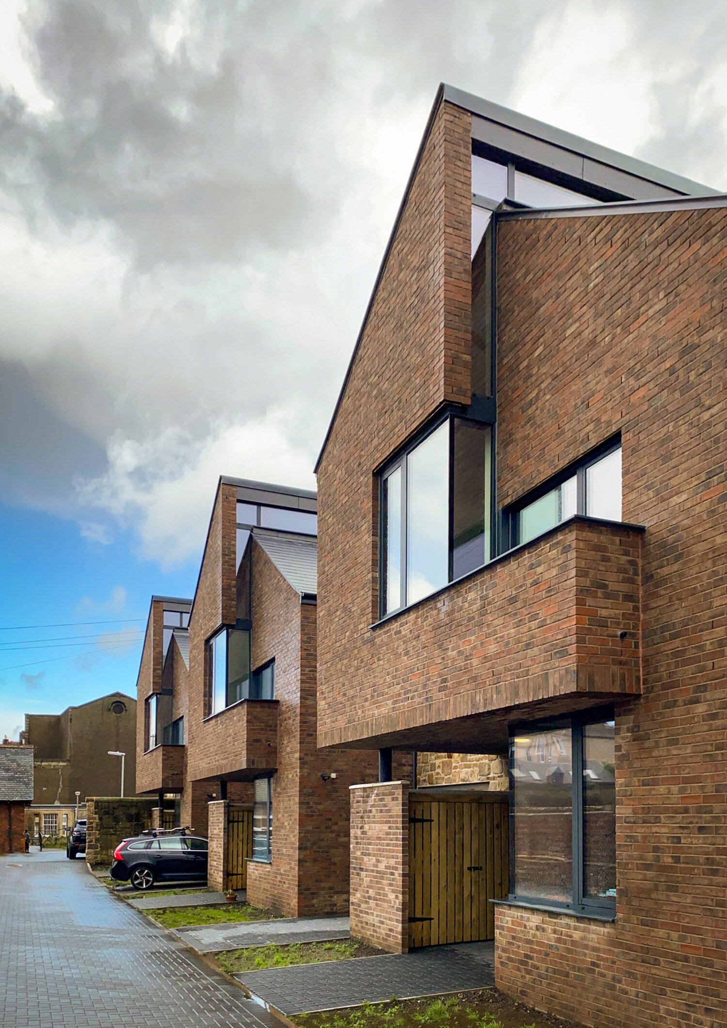 EAA-edinburgh-architectural-association-scotland-uk-awards-2020-Sonis-Browse-Architects-View looking up Mews.jpg