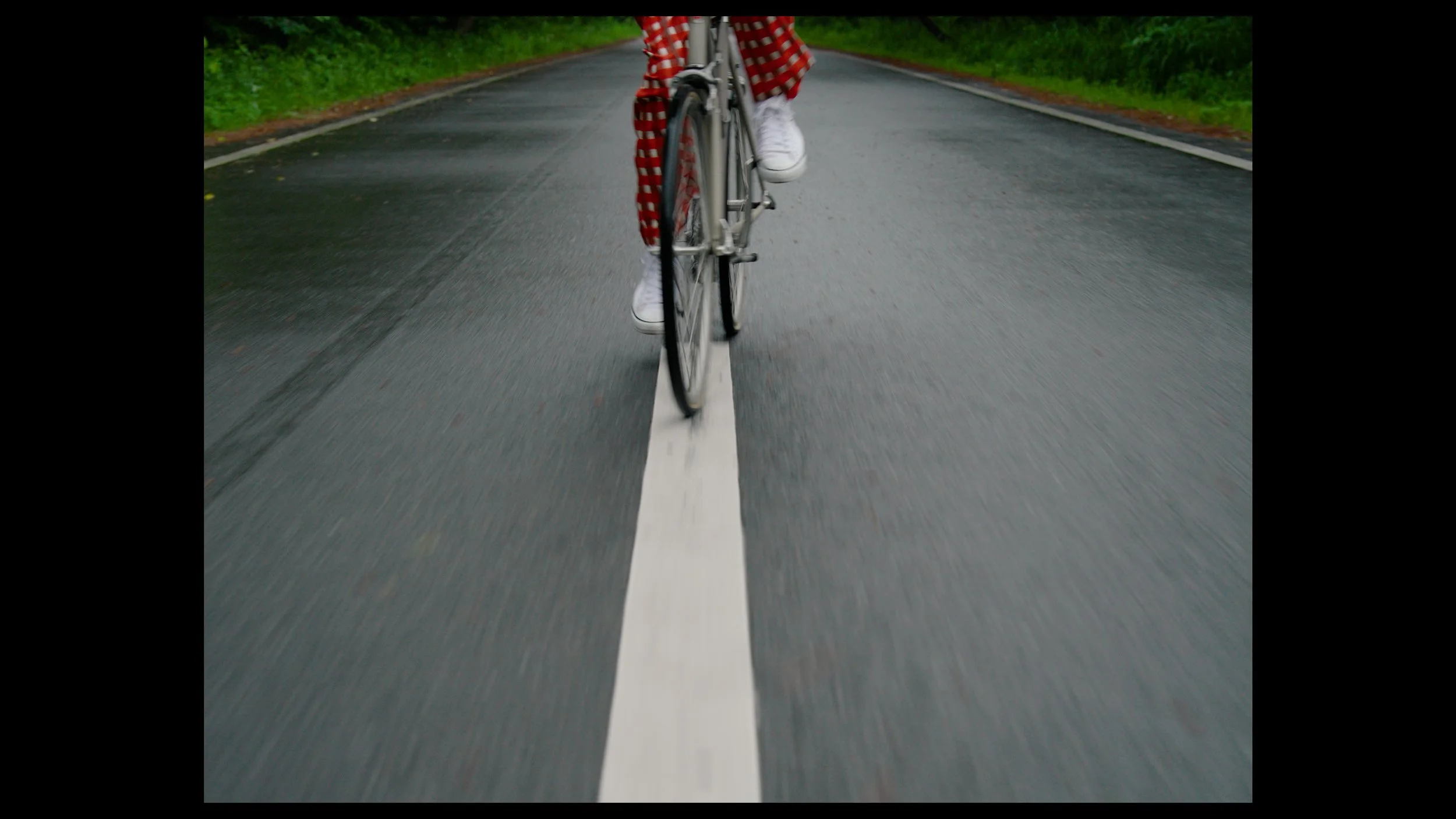 Borderline MV main 01 コピー 01.00_00_09_01.静止画044.jpg