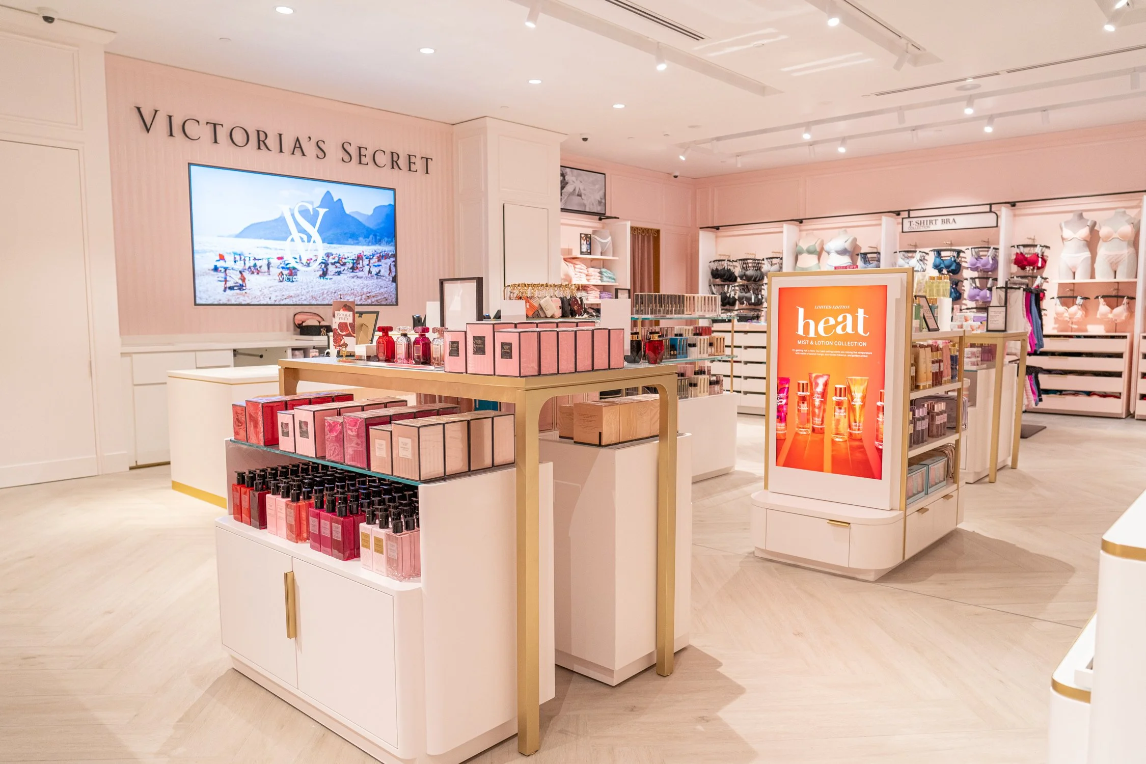 VS-Pacific-Fair-Store-Opening_21.jpg