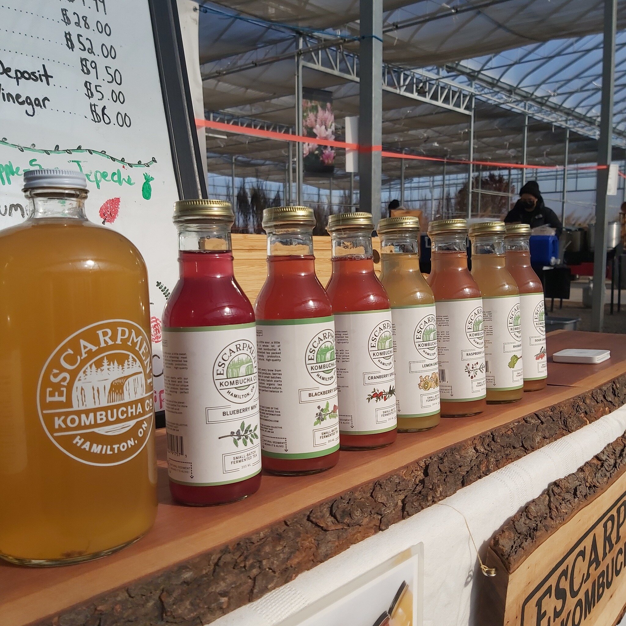 Happy February!🌹It's a good month to check out our market @connonnurseries on Saturdays, or take a trip to the more than a dozen locations that carry our kombucha (listed on our website)! A particular shoutout to Strathcona Market/@mrktbox , whose k