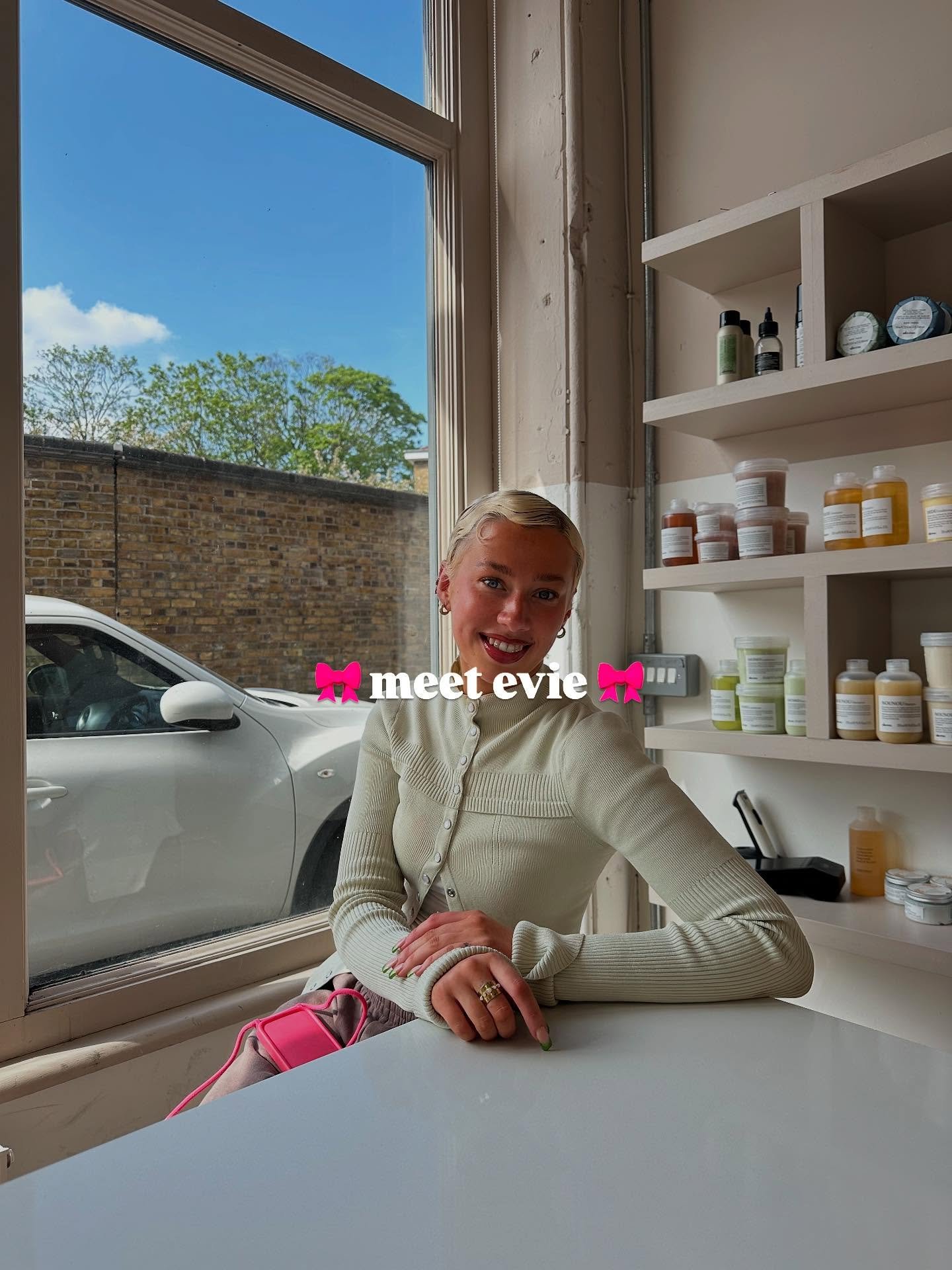 ✨🎀 meet EVIE 🎀✨ @hairbyevieturner 📍 Peckham xxxx