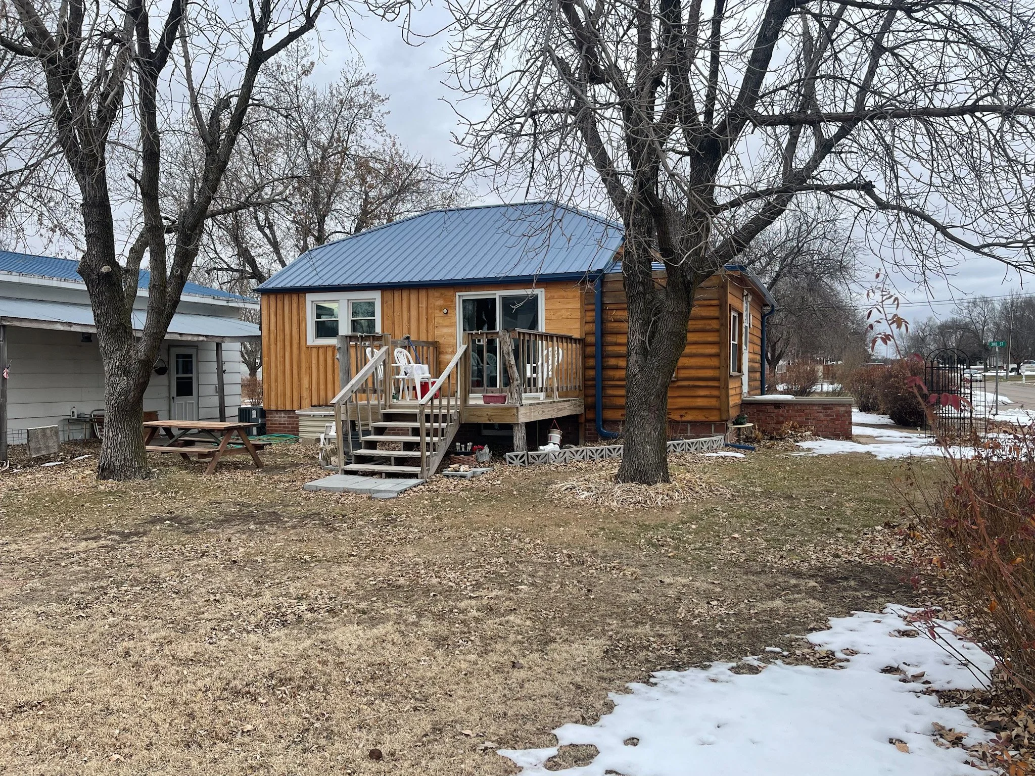 Available Listings — Country Road Realty