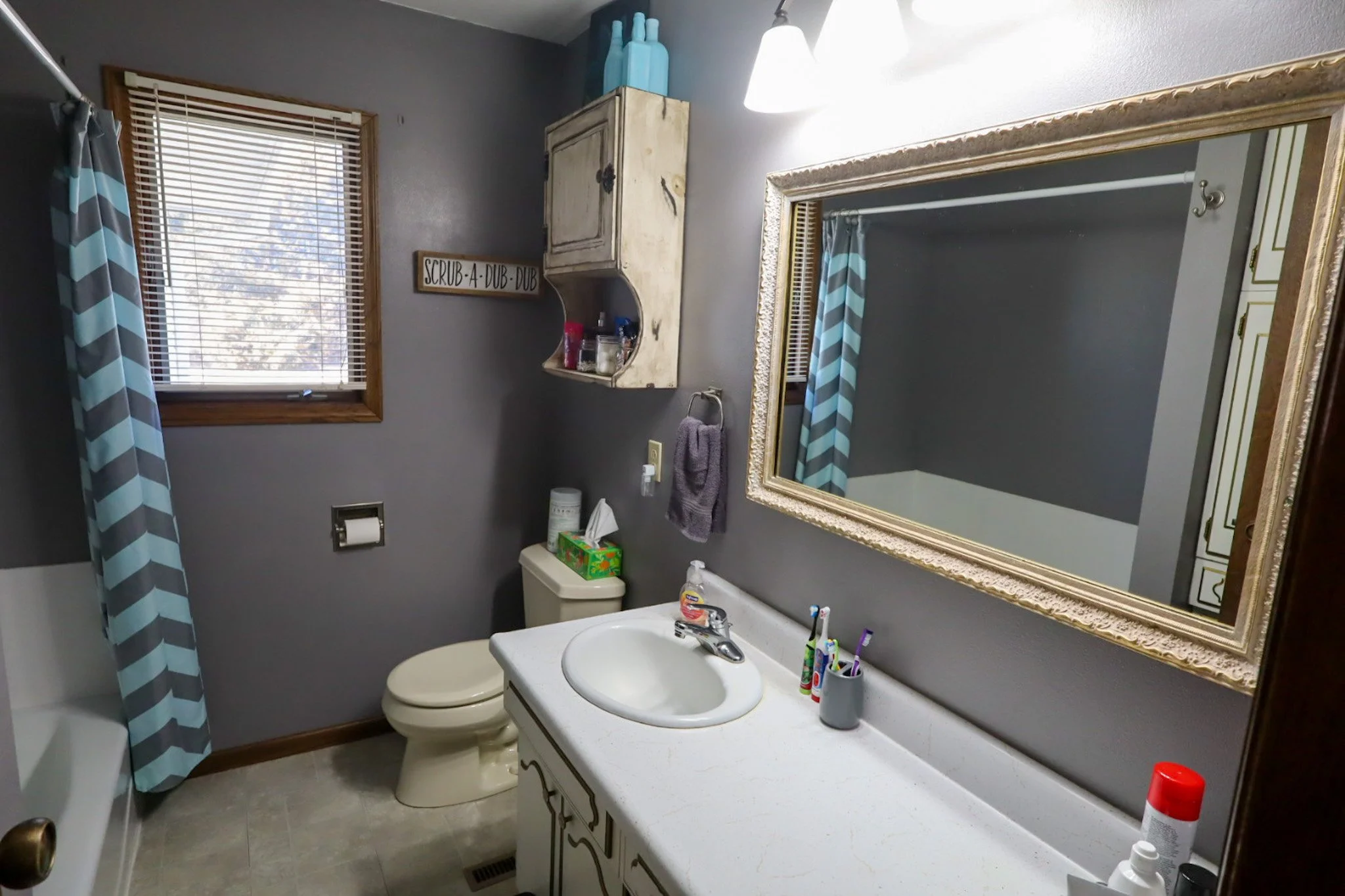 Main Floor Full Bath