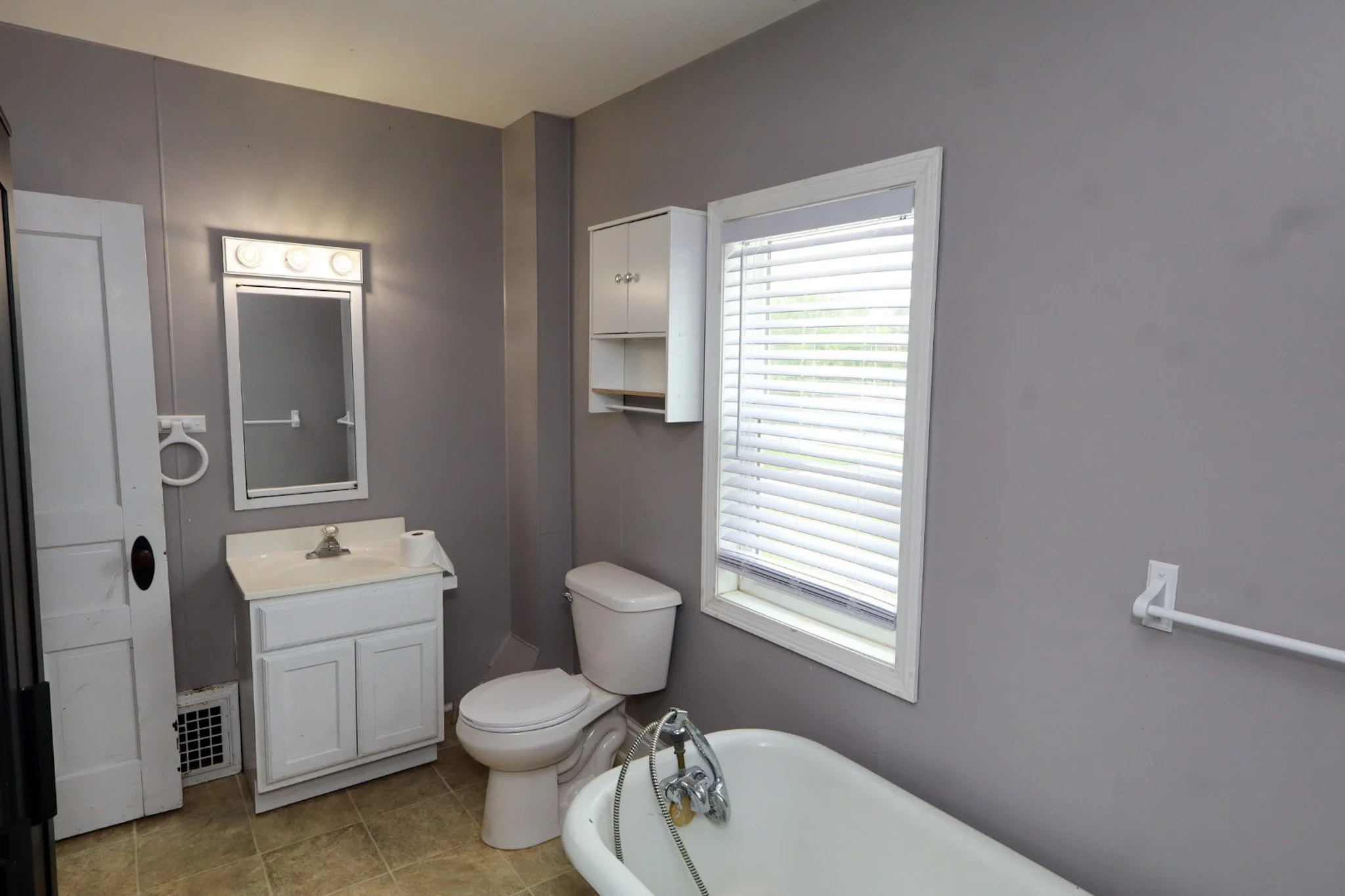 Upstairs Bathroom