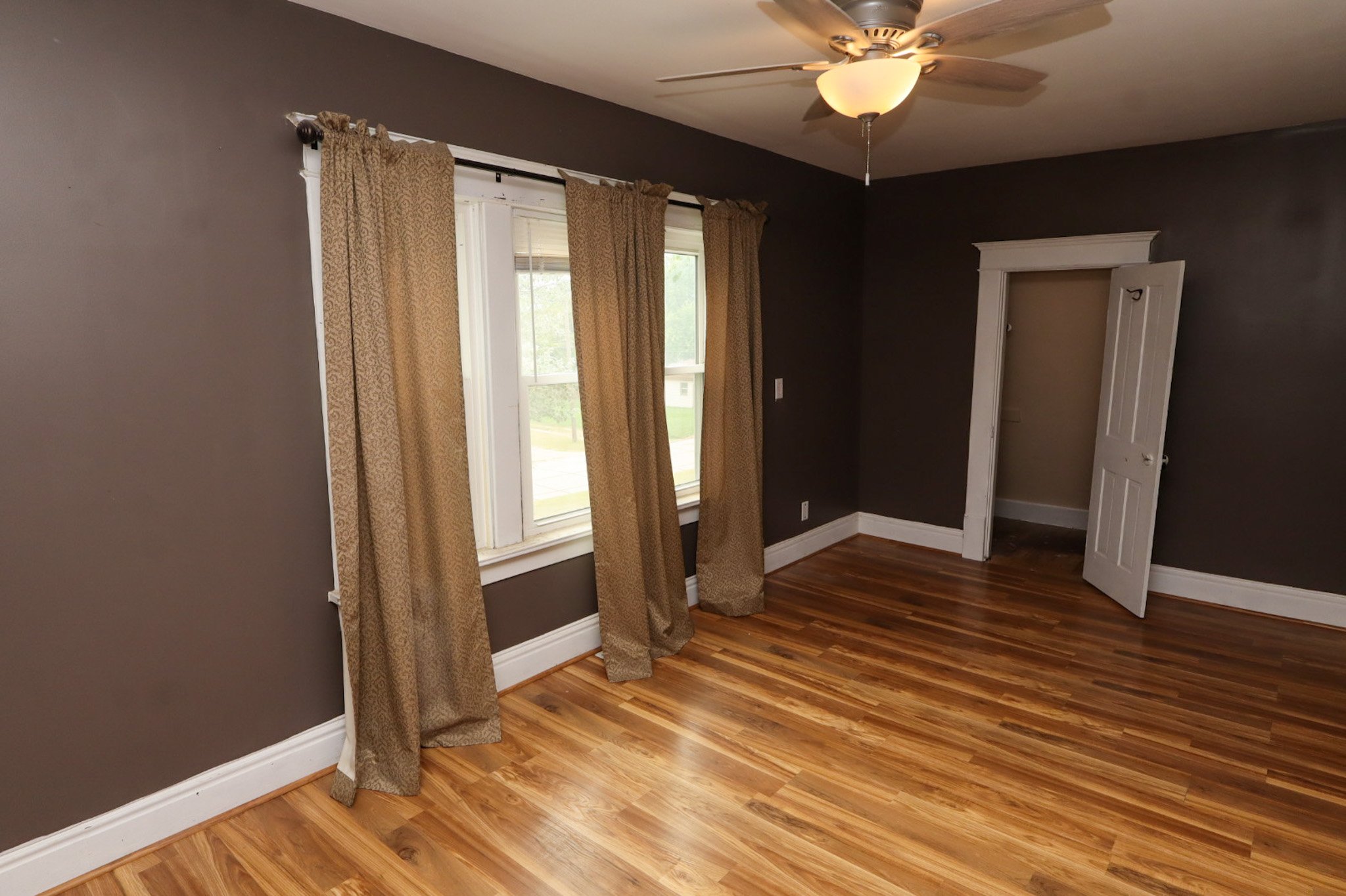 Upstairs Bedroom 