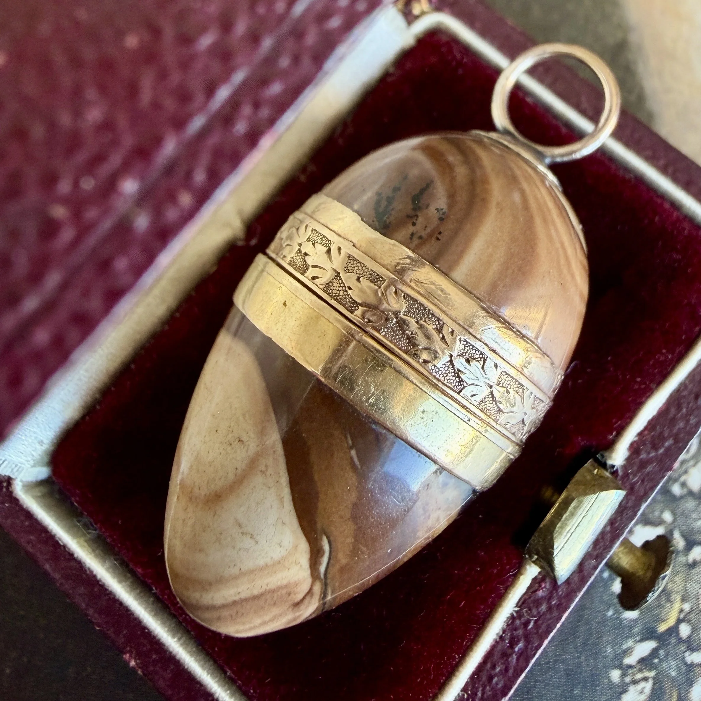 Antique Georgian Gold and Agate Egg Locket Pendant