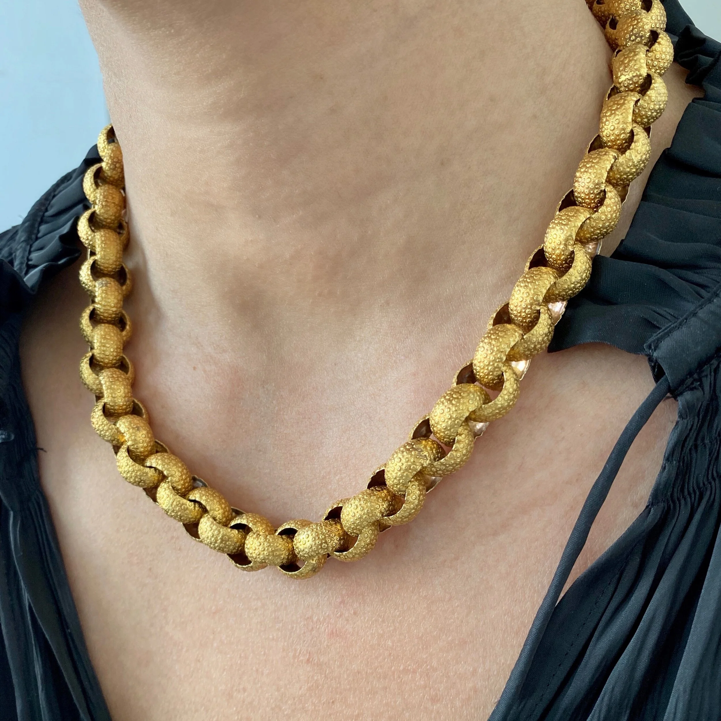 (SOLD) Vintage Georgian Revival Gold Belcher Chain Collar Necklace with Decorative Clasp