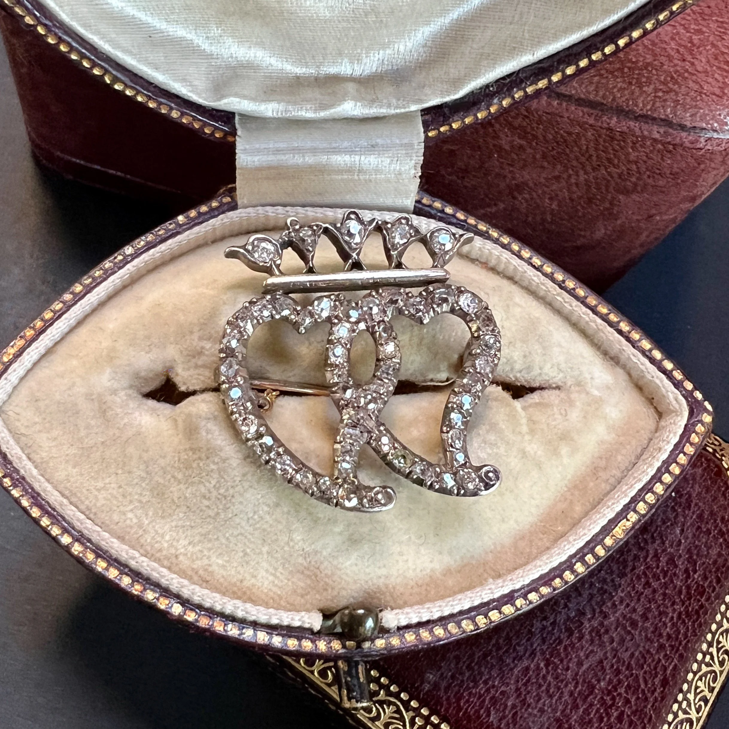 (SOLD.) Antique Late Georgian Diamond Crowned Double Witch's Heart Brooch