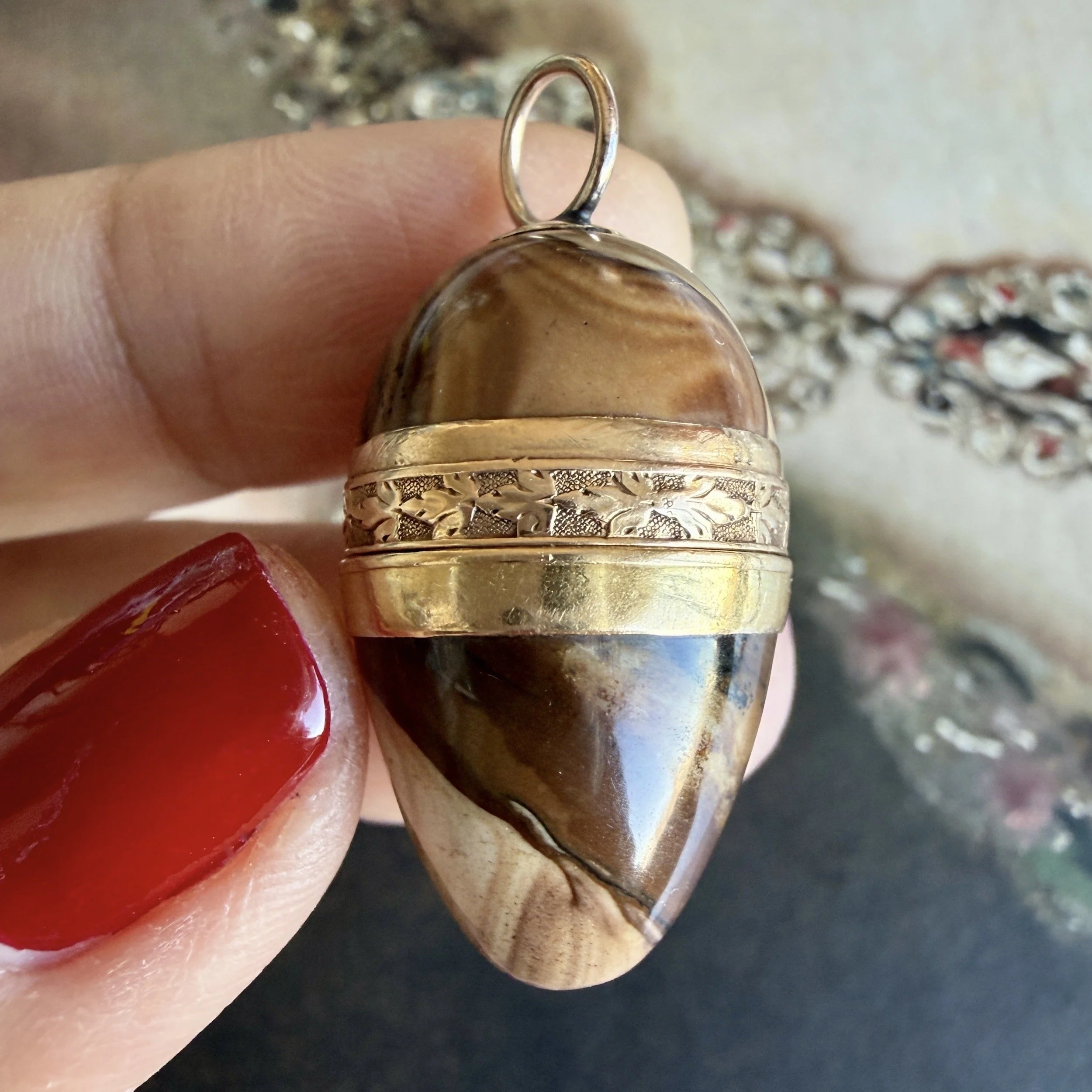 Antique Georgian Gold and Agate Egg Locket Pendant