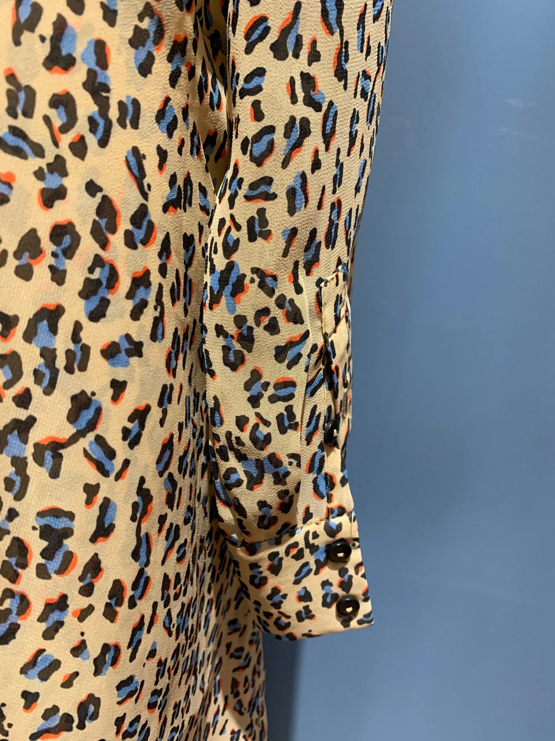 00986E4D-5A88-4B20-884C-7B0B9146E00C