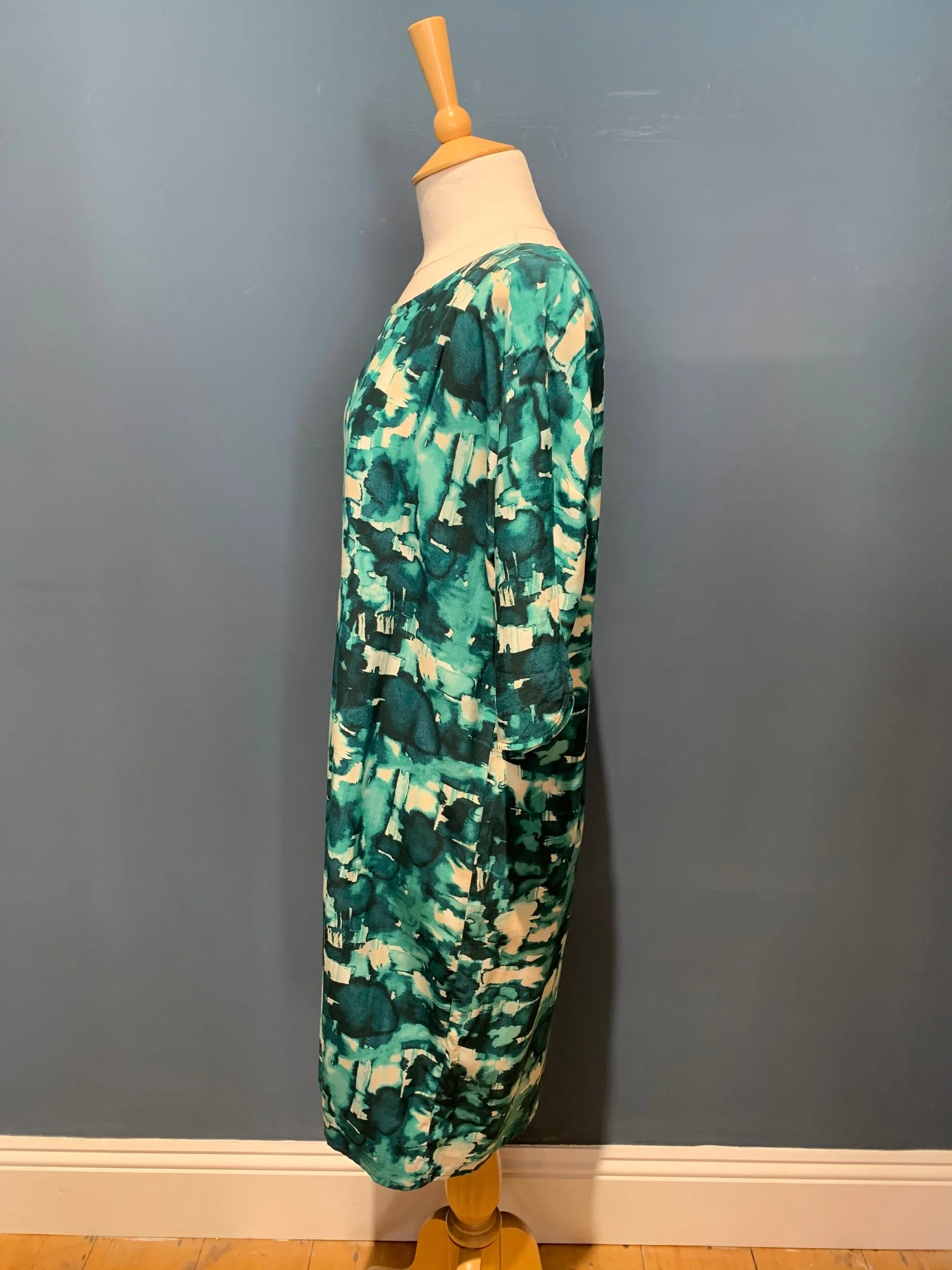 F434E5C7-FFF3-4E56-BDD2-2265B7EFE20F