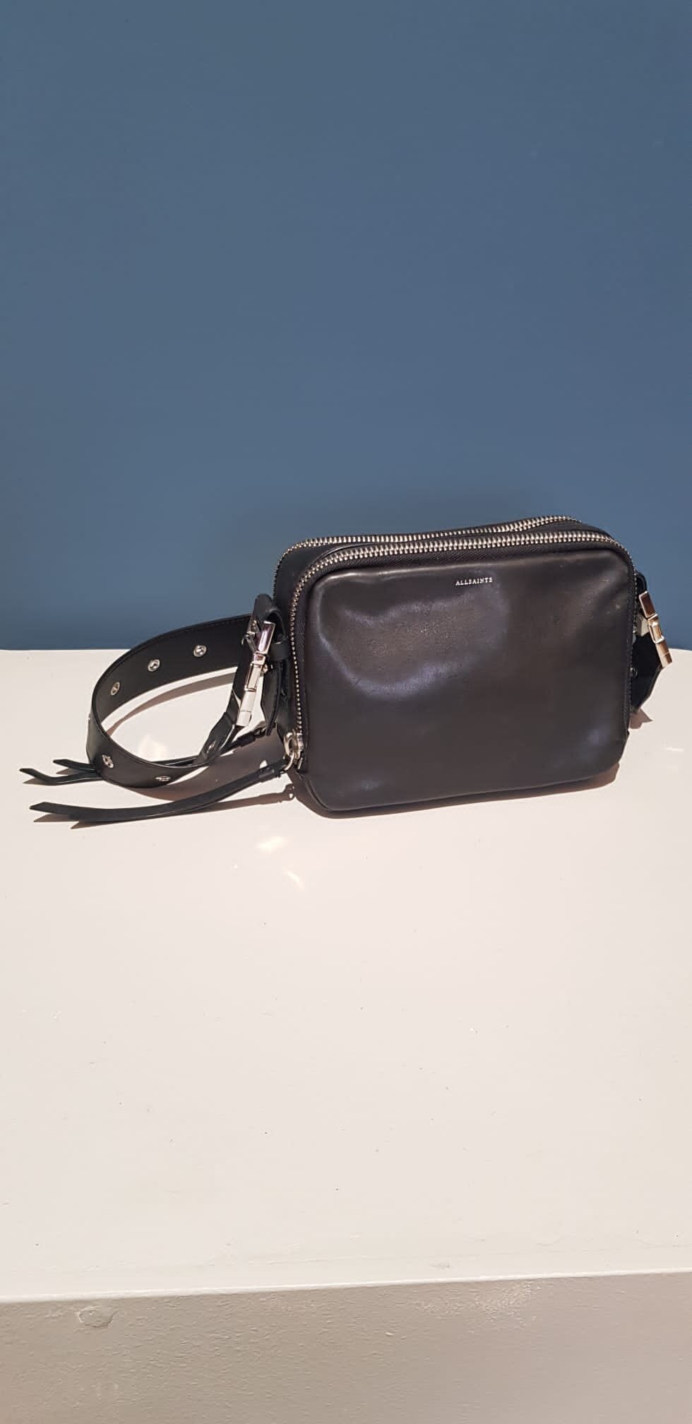 5C7BE807-5CAA-489A-B4D3-AACAAB1D7B87