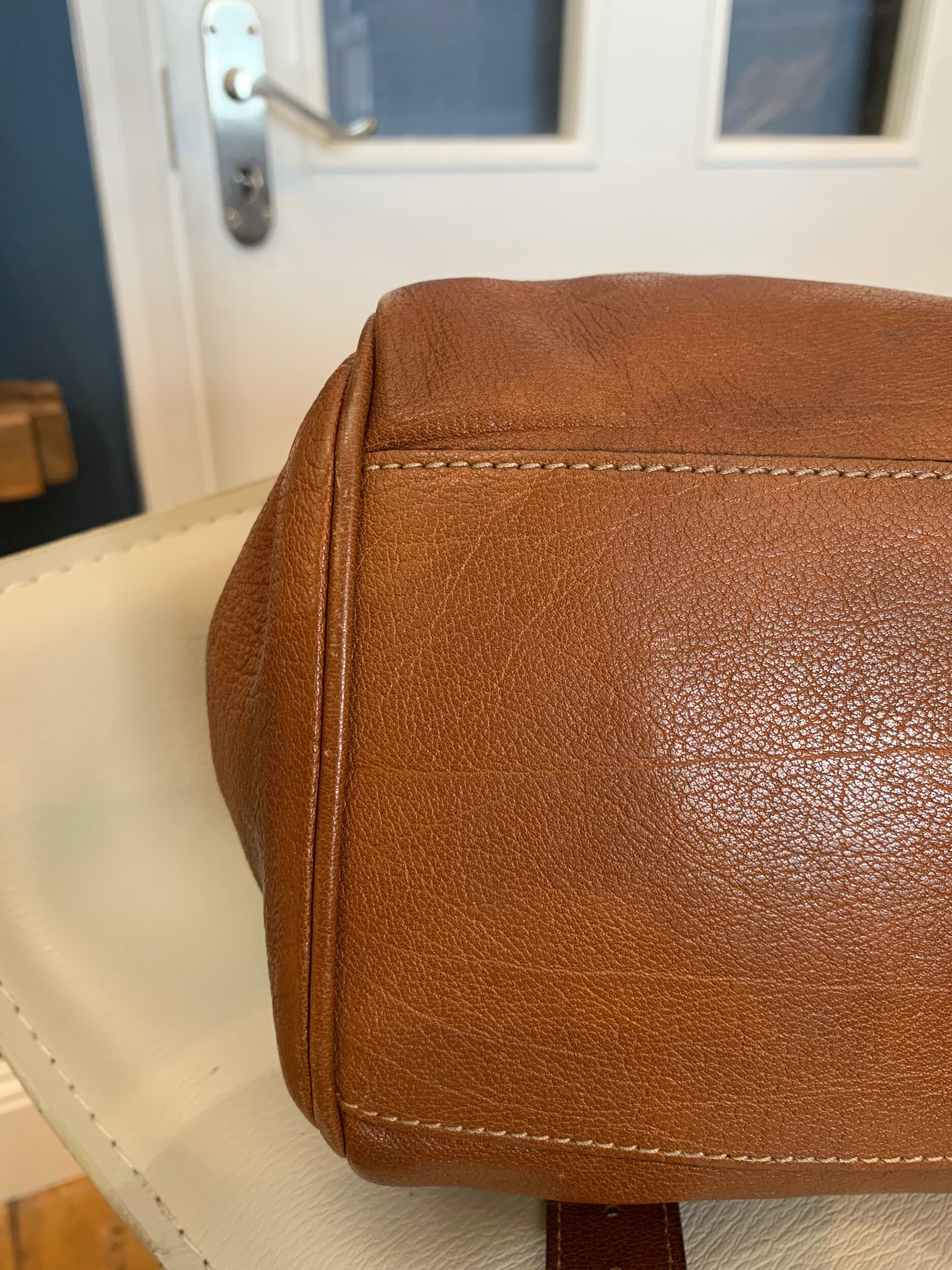 CC9B3A40-AFAC-4FD3-A0A3-04F78A205BA8