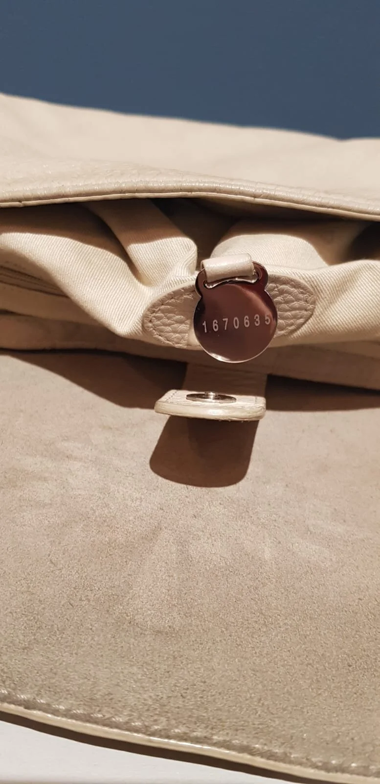 FBF36626-A0F5-4B52-9B5F-1BA41B6E92B9